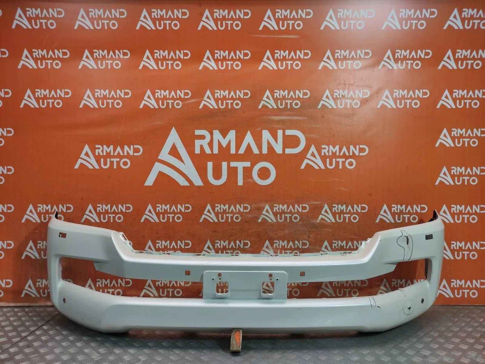 Бампер Toyota Land Cruiser 2015-2021 200