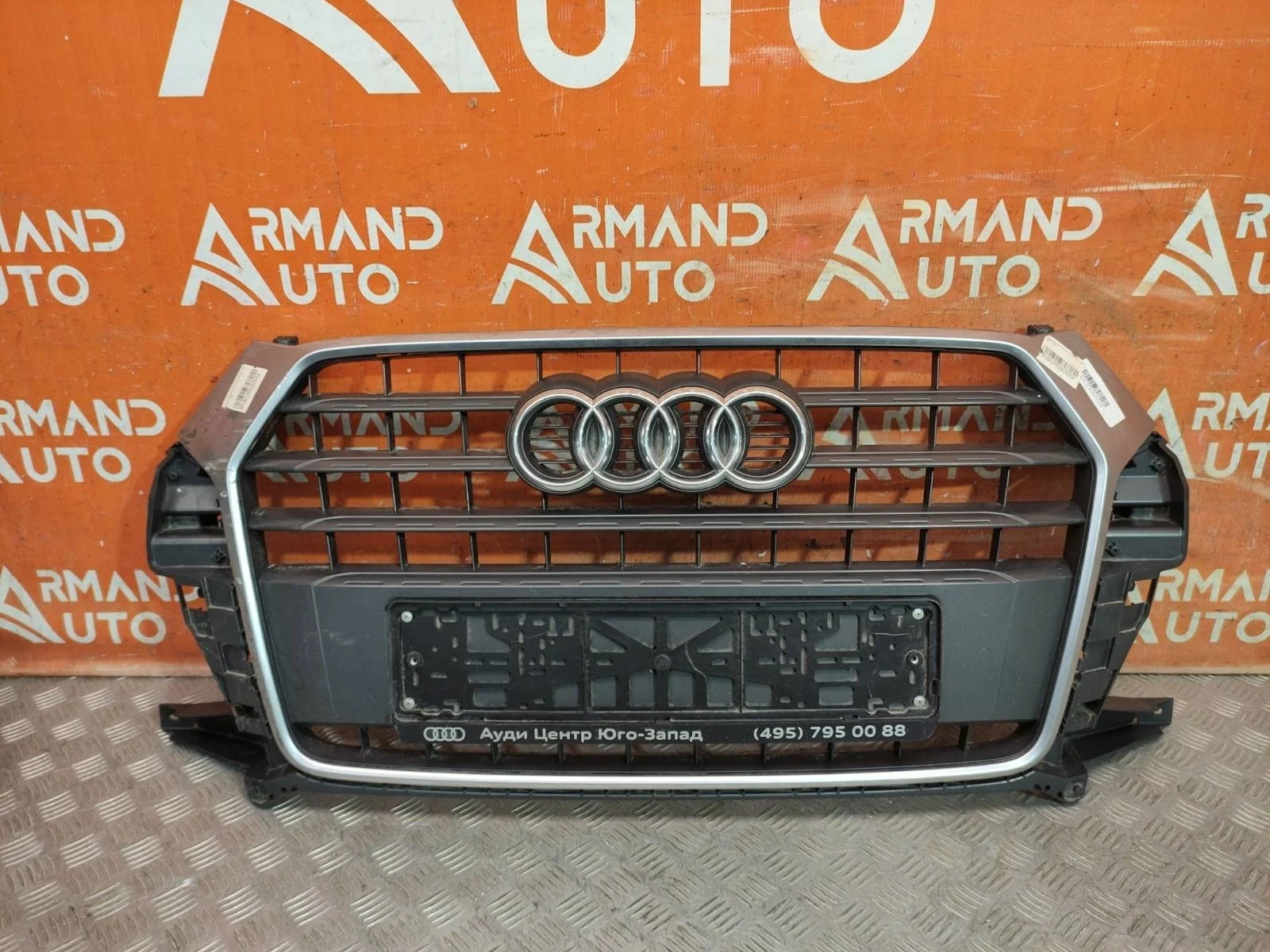 Решетка радиатора Audi Q3 2014-2018 8U