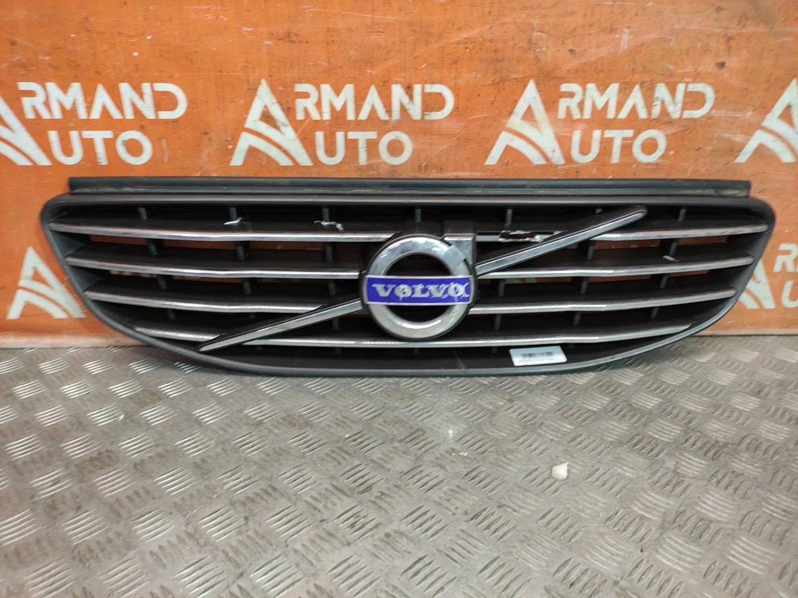 Решетка радиатора Volvo XC60 2013-2017