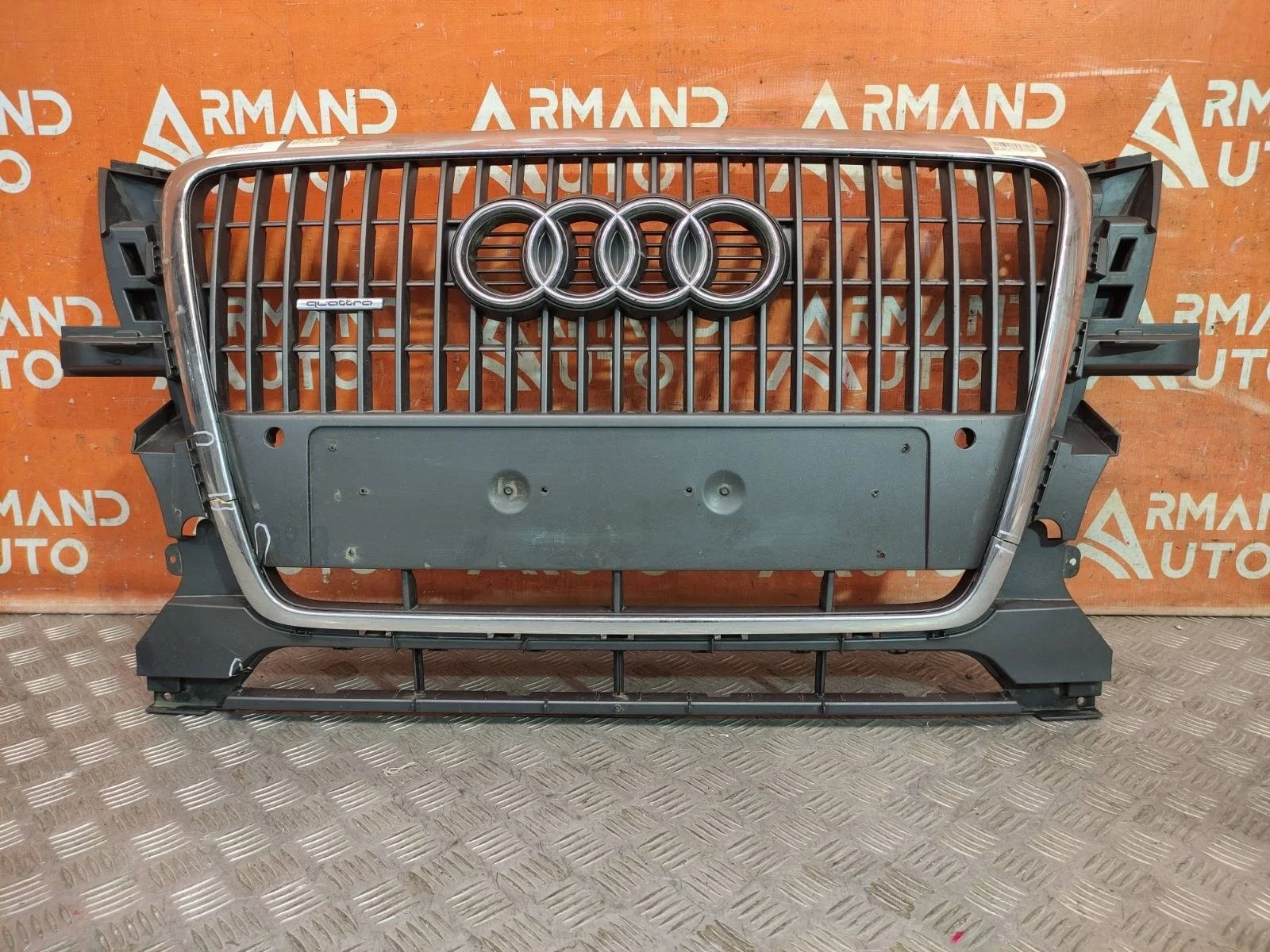 Решетка радиатора Audi Q5 2008-2012 8R