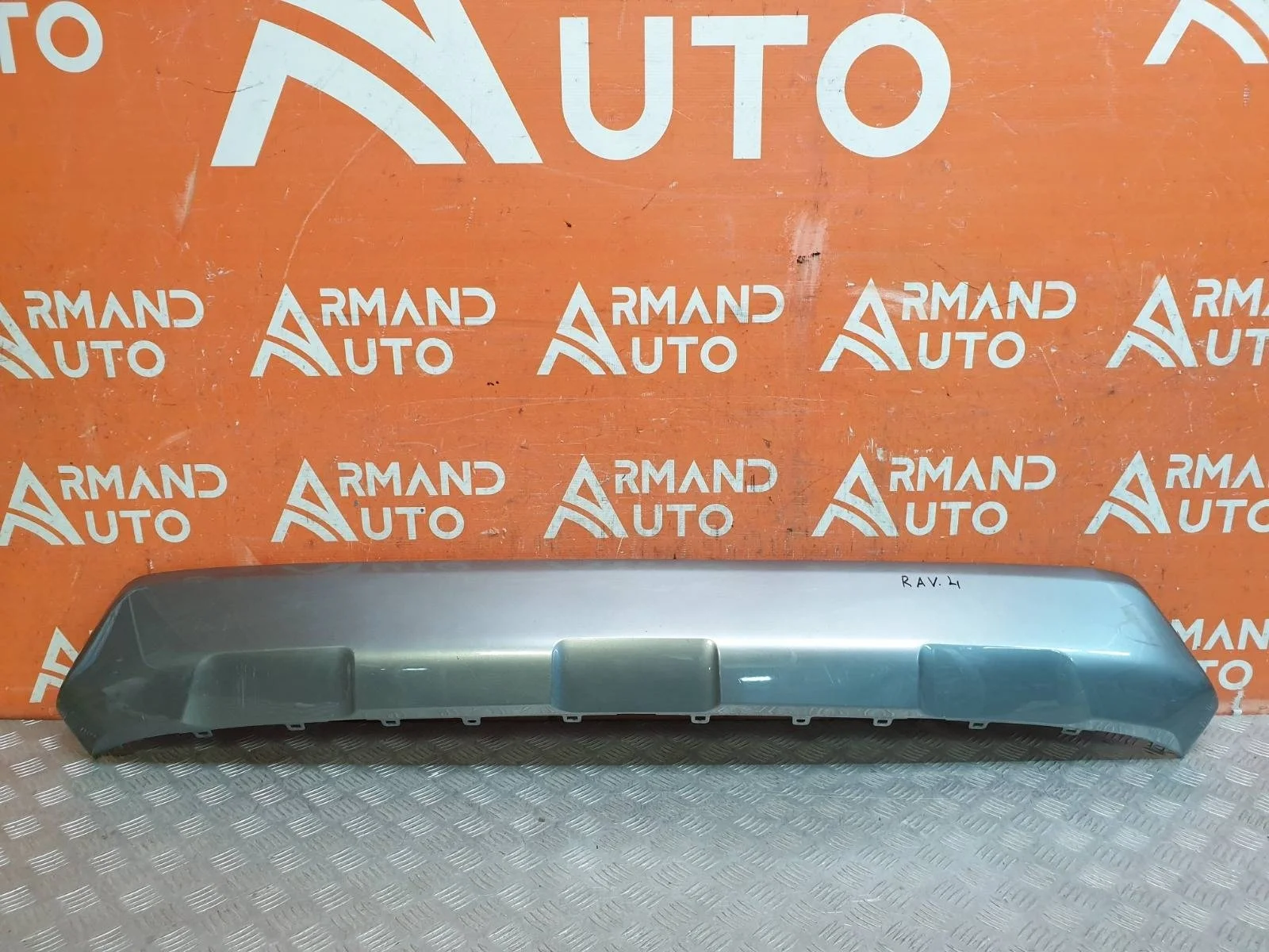 Накладка бампера Toyota RAV4 2018-нв 5 XA50