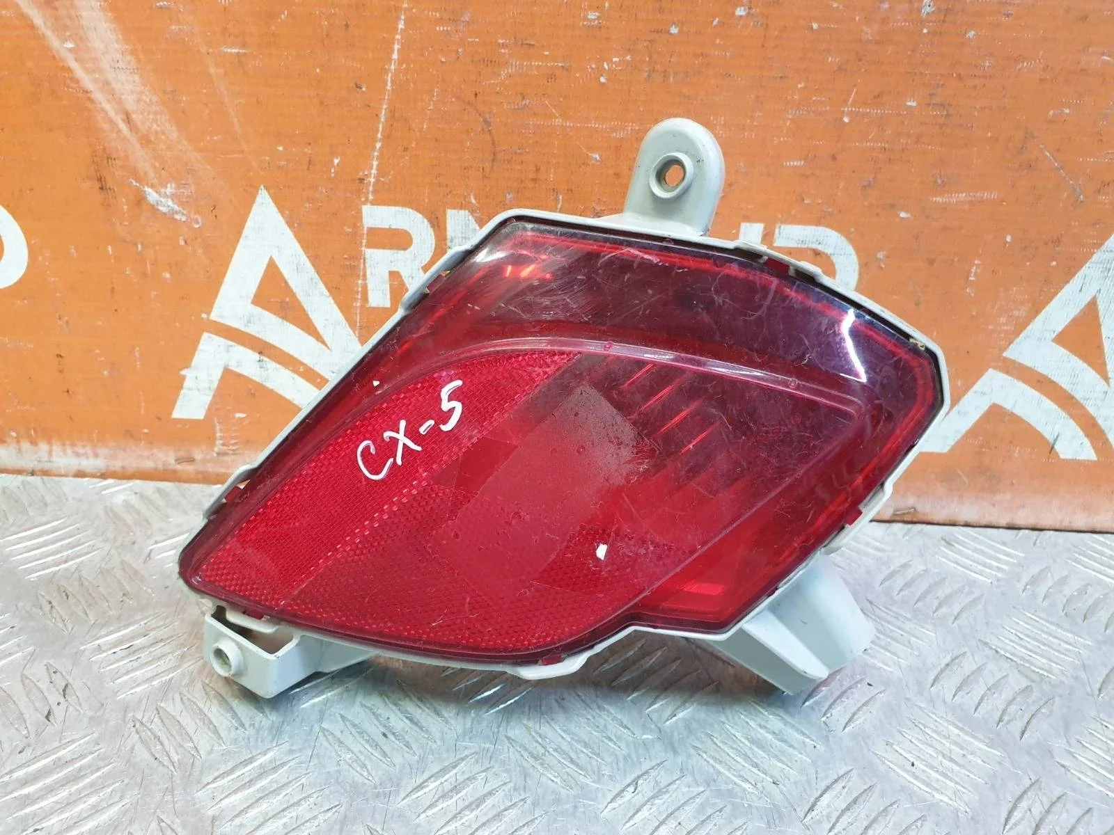 Отражатель Mazda CX-5 2011-2017