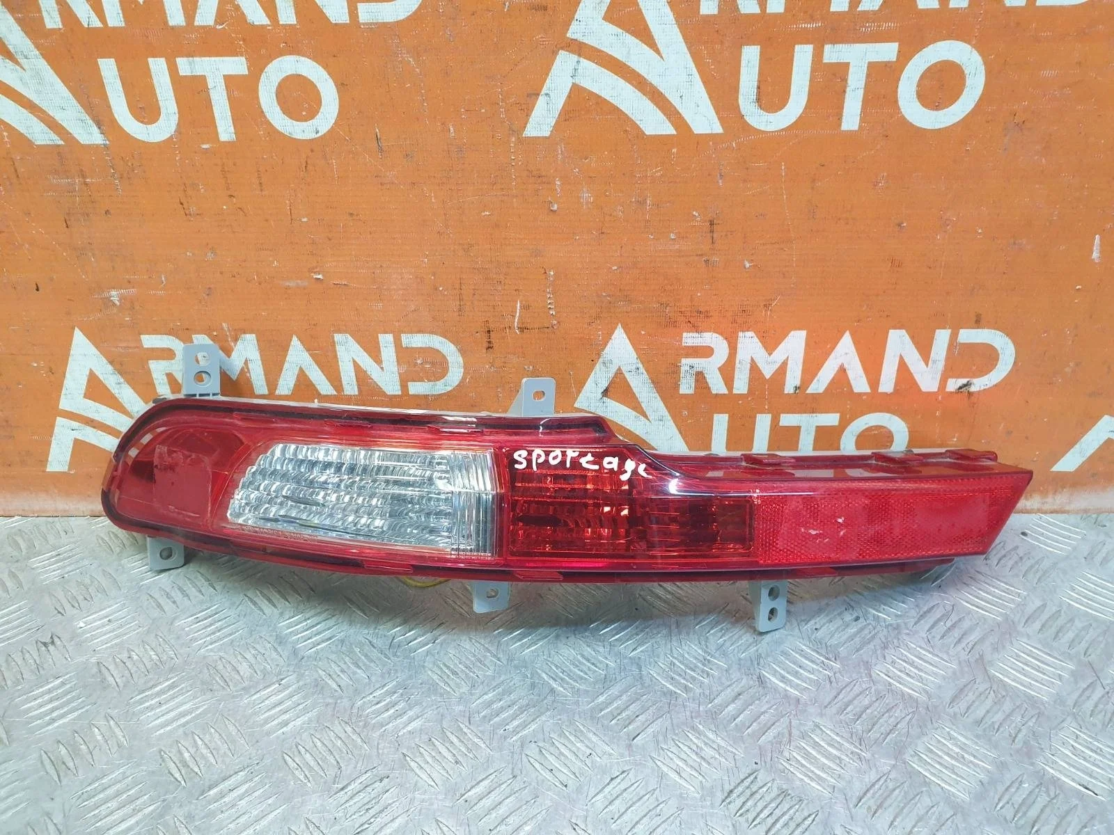 Фонарь противотуманный Kia Sportage 2010-2016 3 SL
