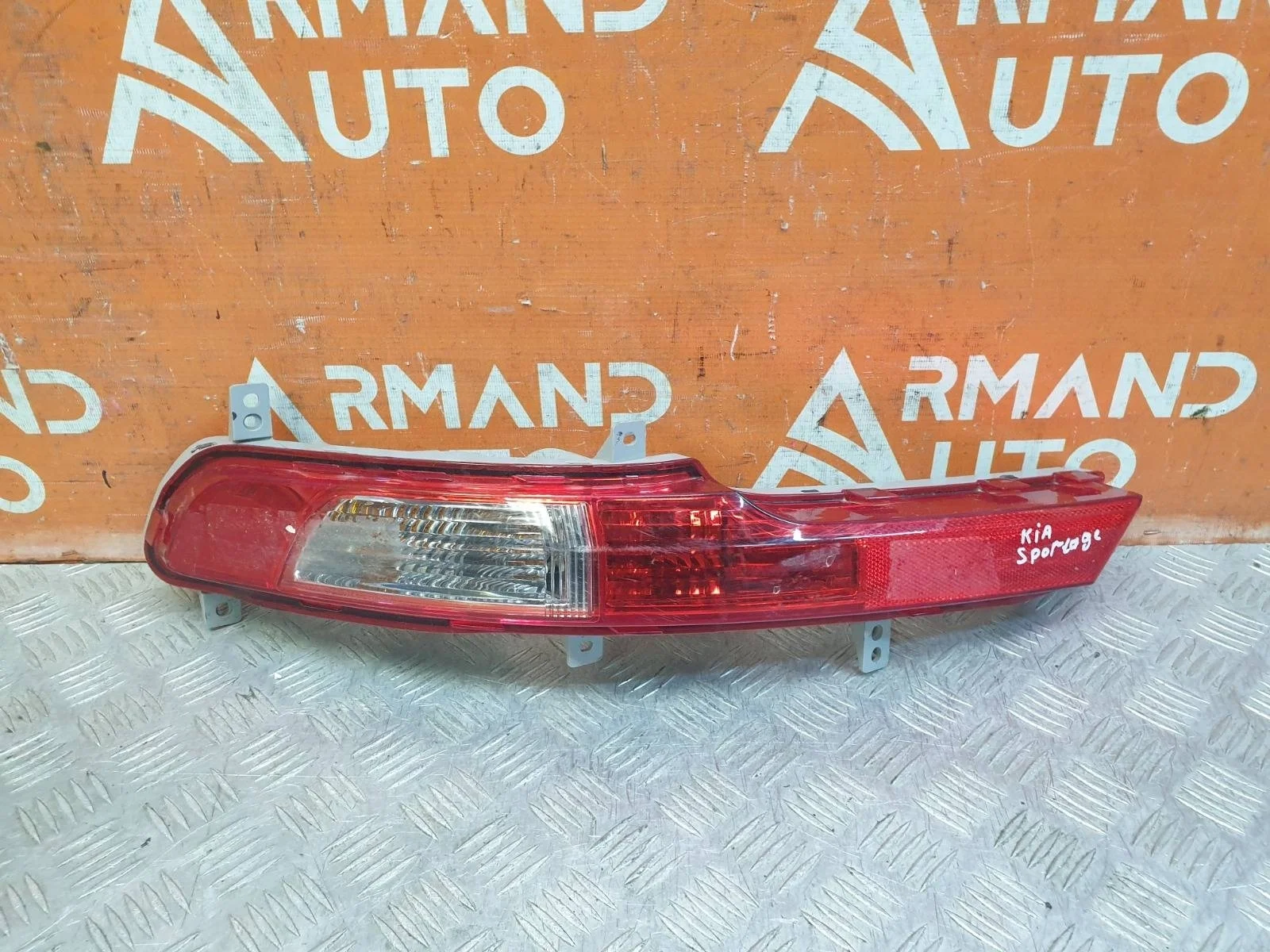 Фонарь противотуманный Kia Sportage 2010-2016 3 SL