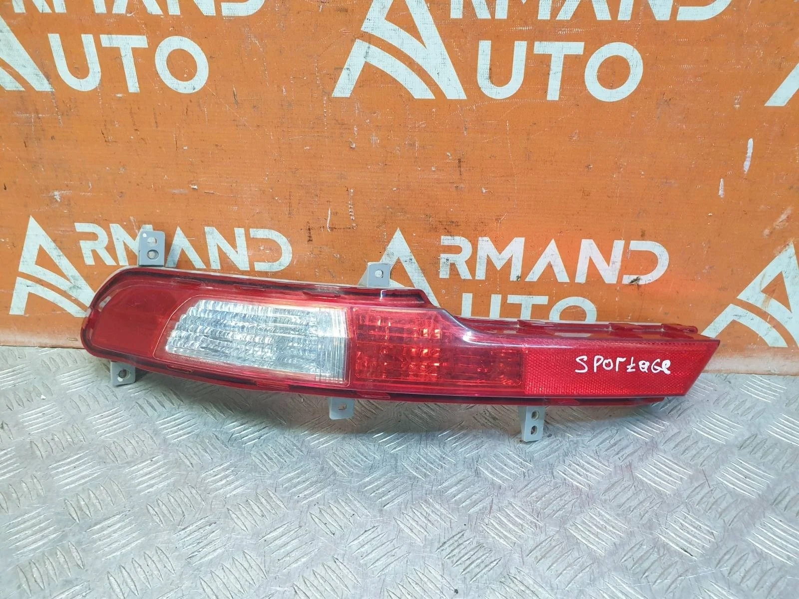 Фонарь противотуманный Kia Sportage 2010-2016 3 SL