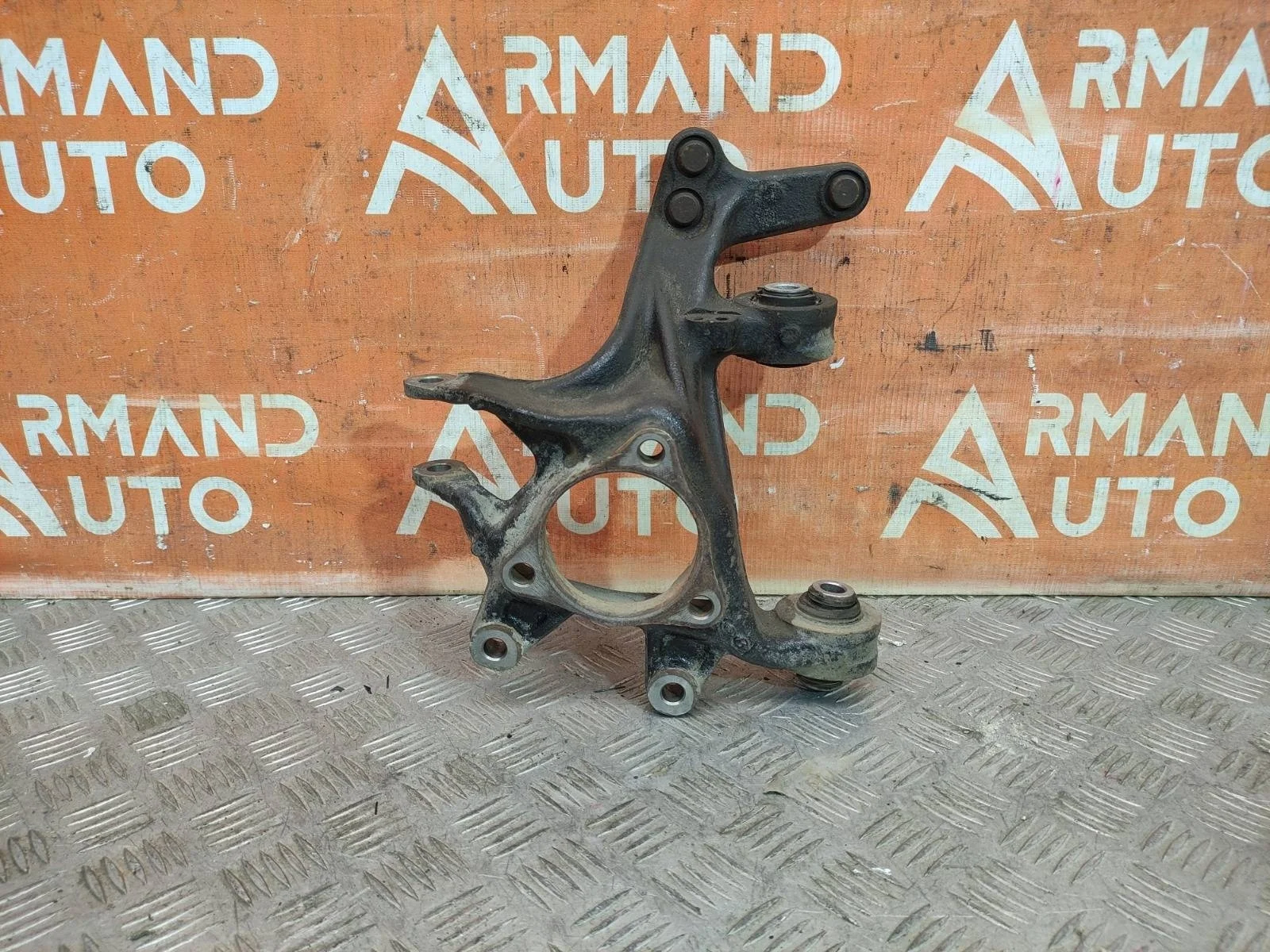 Кулак поворотный Kia K5 2020-нв 3