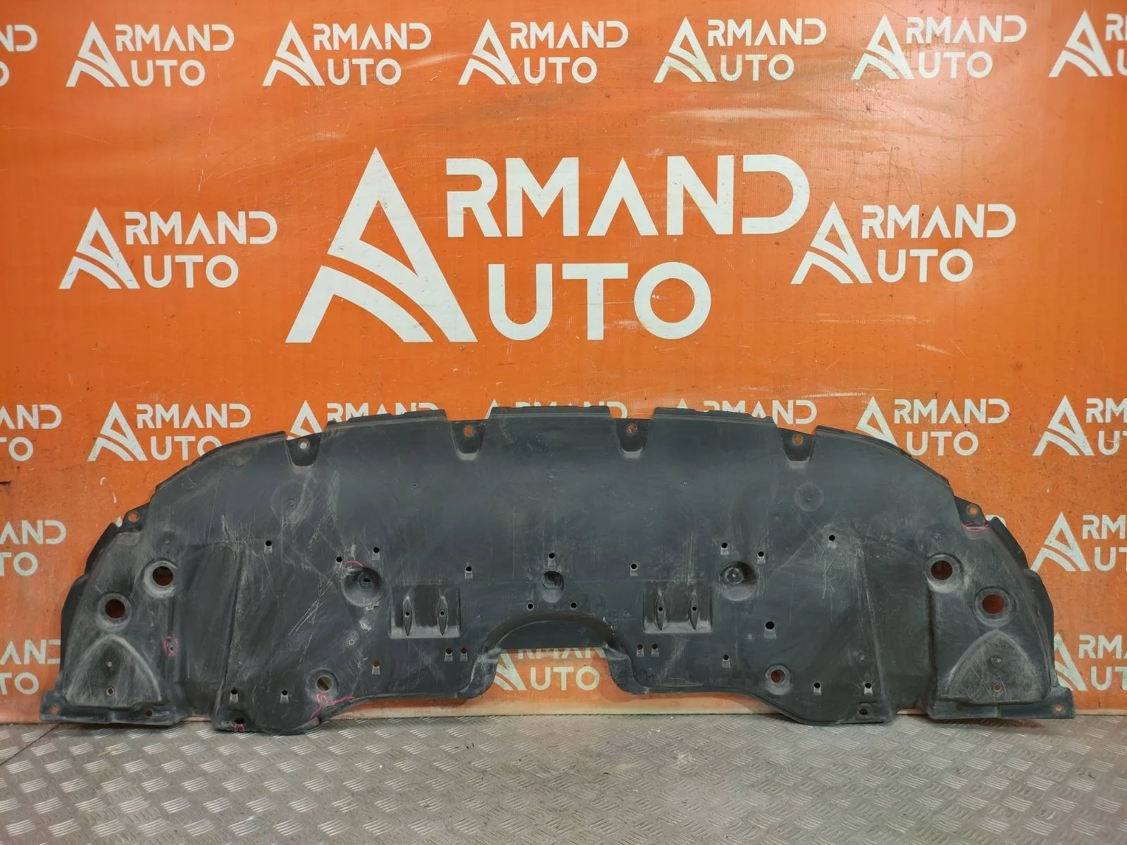 Пыльник бампера Toyota Camry 2017-2021 8 XV70