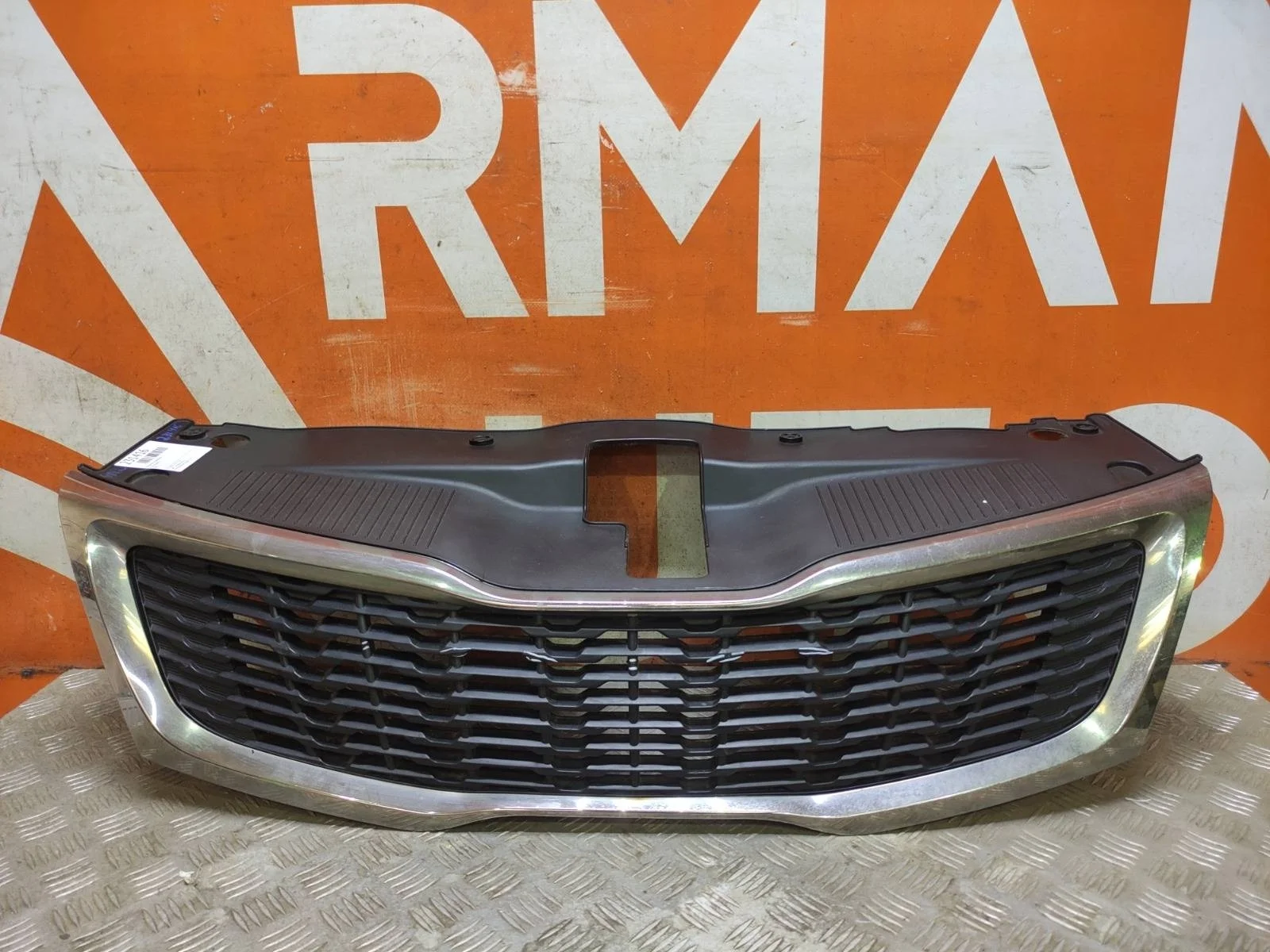 Решетка радиатора KIA Rio 2011-2015 3 QB