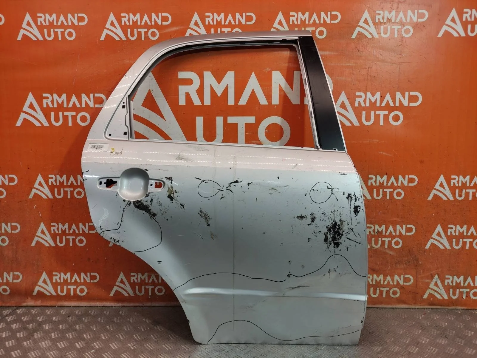 Дверь Suzuki SX4 2006-2014 Classic