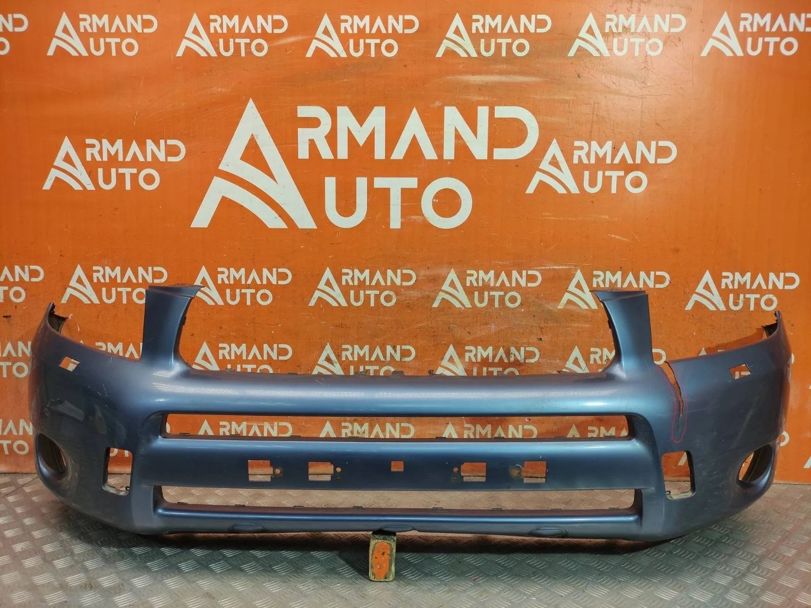 Бампер Toyota RAV4 2005-2010 3 XA30