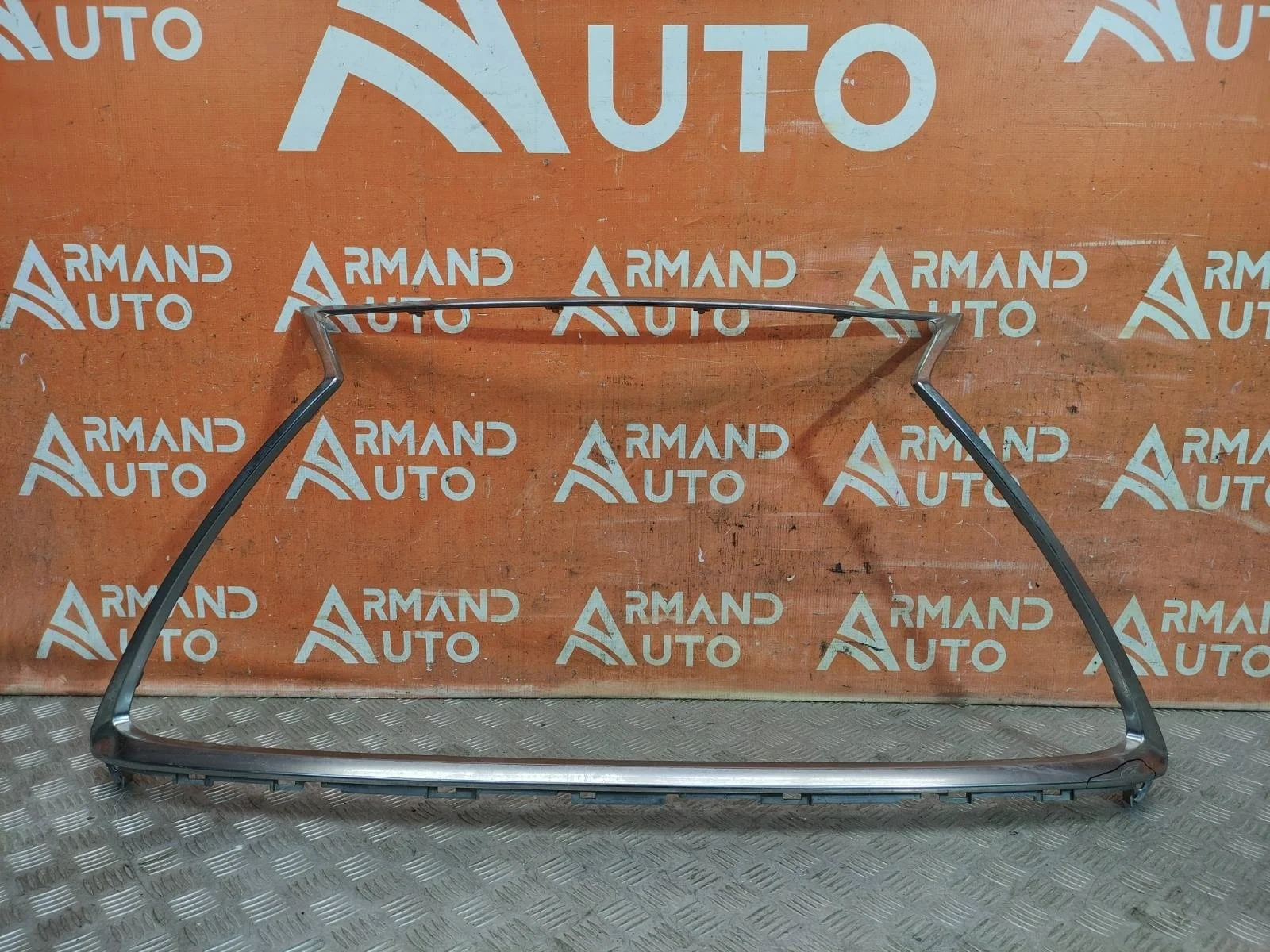 Окантовка решетки радиатора Lexus NX 2017-2021