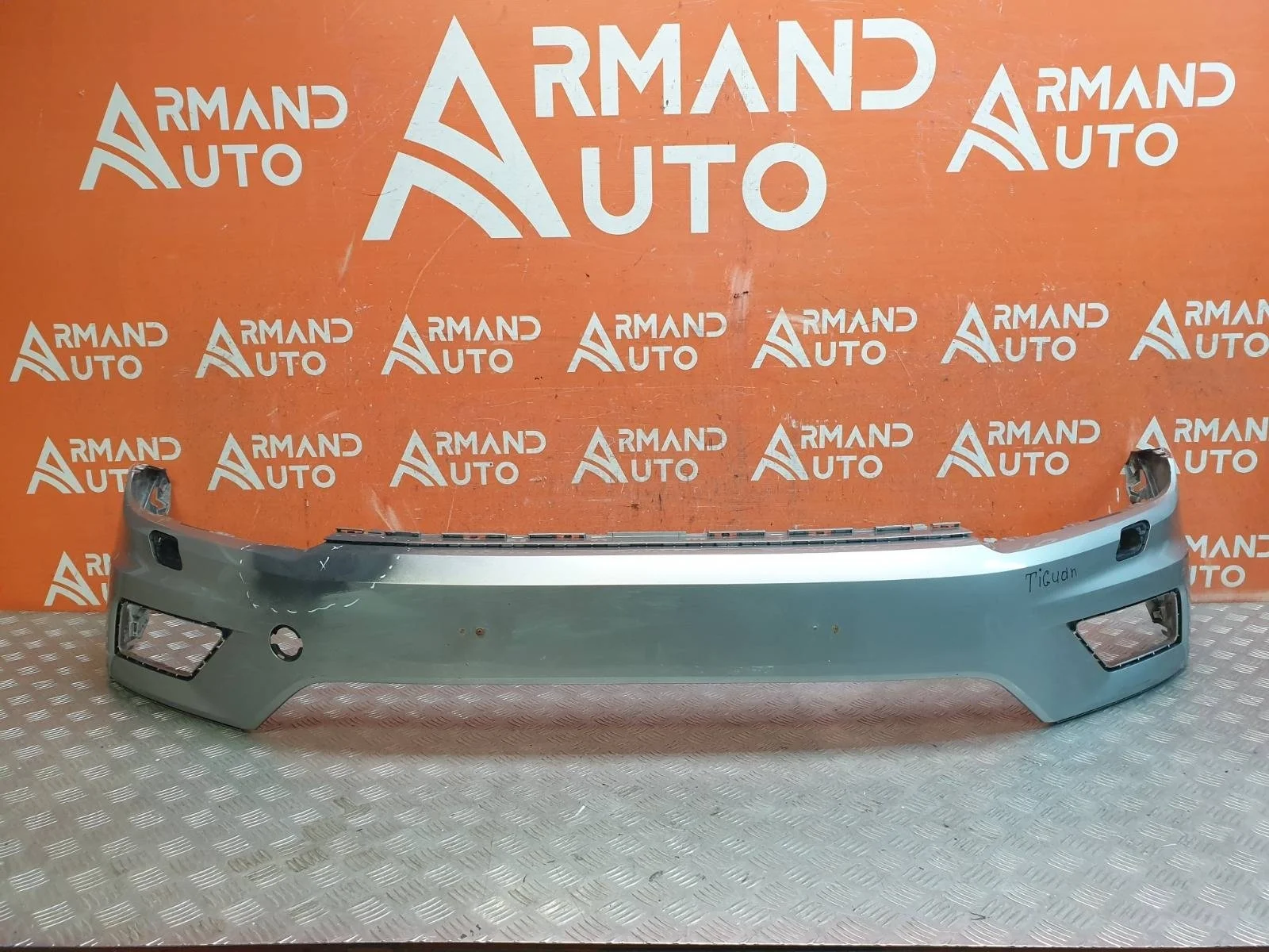 Бампер Volkswagen Tiguan 2016-2020
