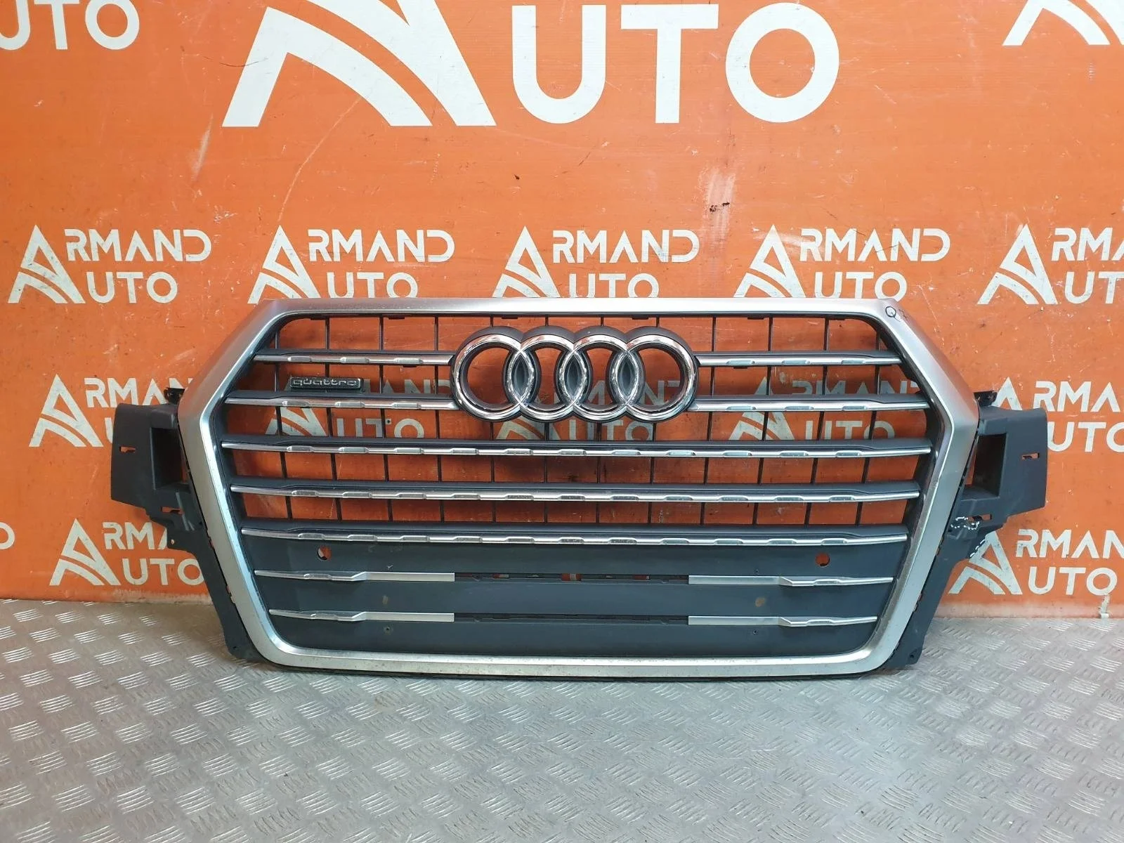 Решетка радиатора Audi Q7 2015-2020 4M