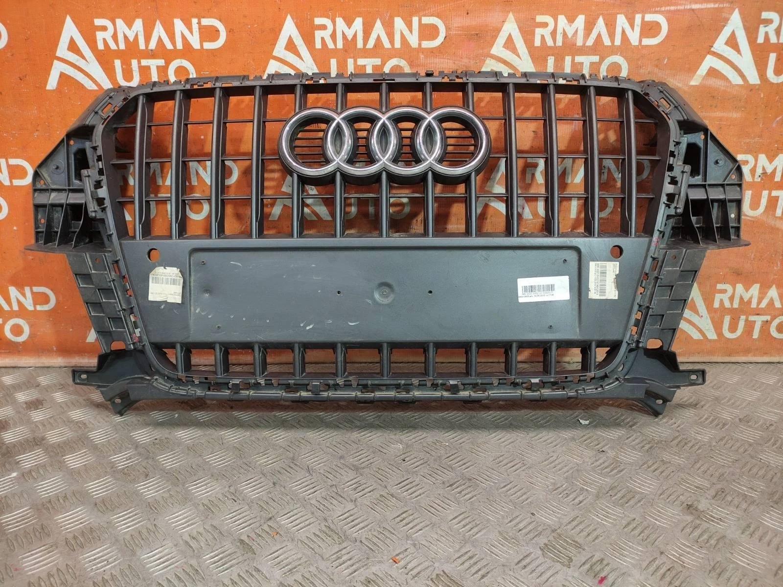 Решетка радиатора Audi Q3 2011-2014 8U
