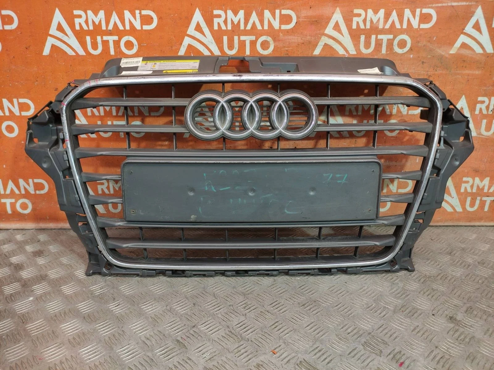 Решетка радиатора Audi A3 2012-2016 8V