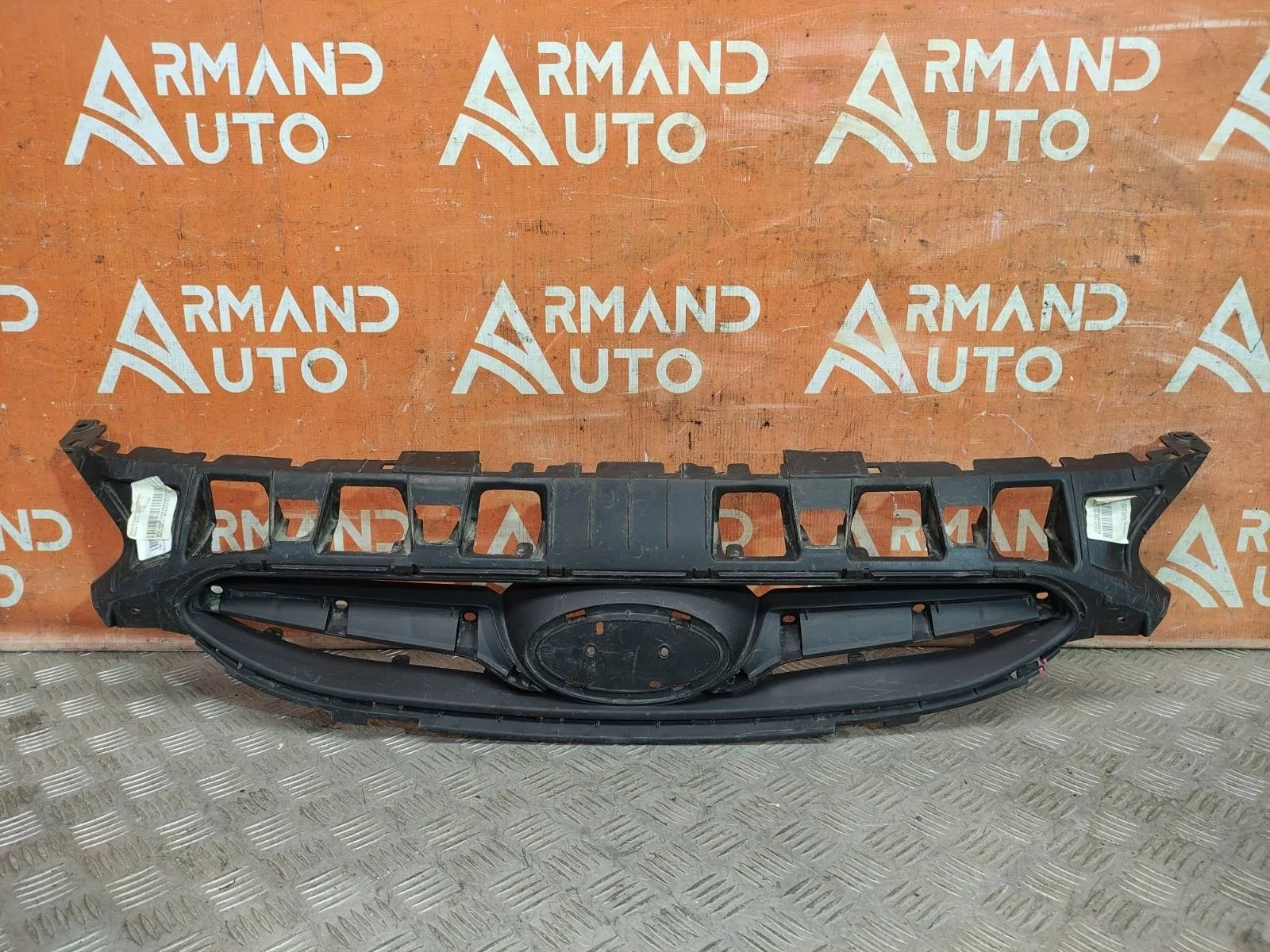 Решетка радиатора Hyundai Solaris 2010-2014