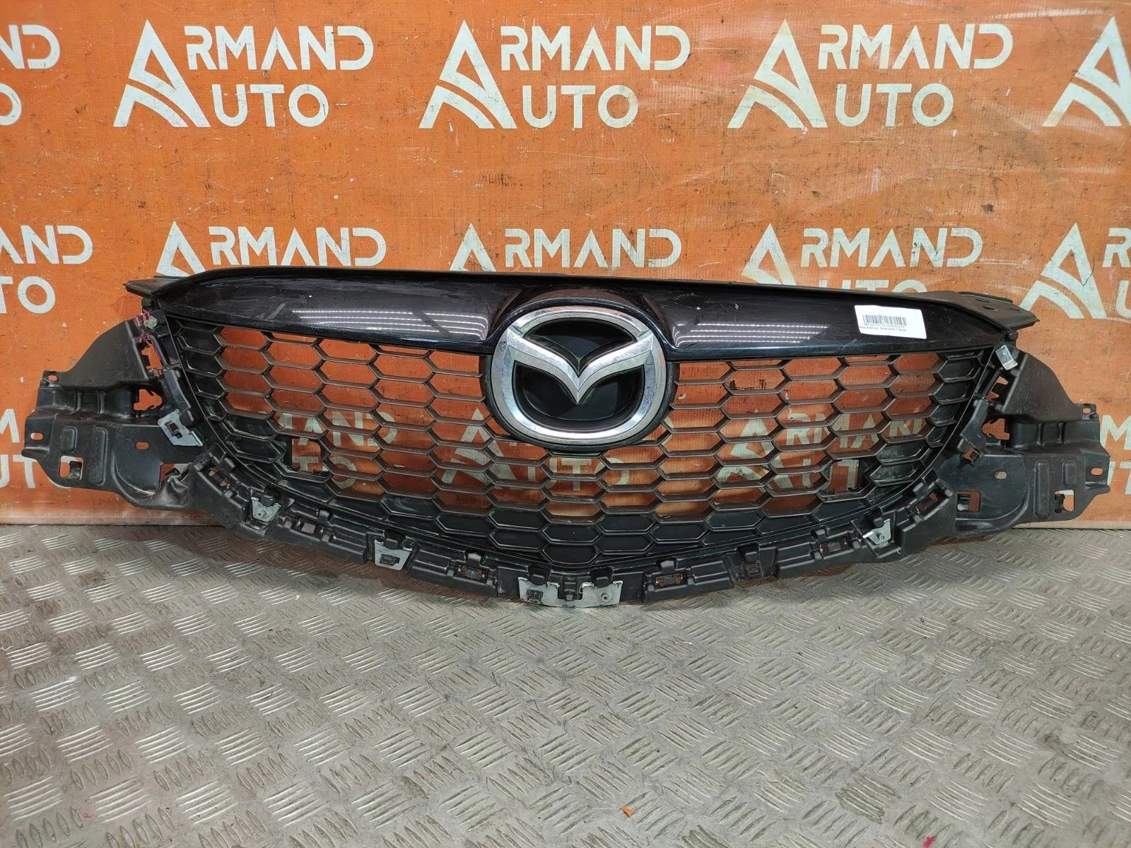 Решетка радиатора MAZDA CX-5 2011-2015
