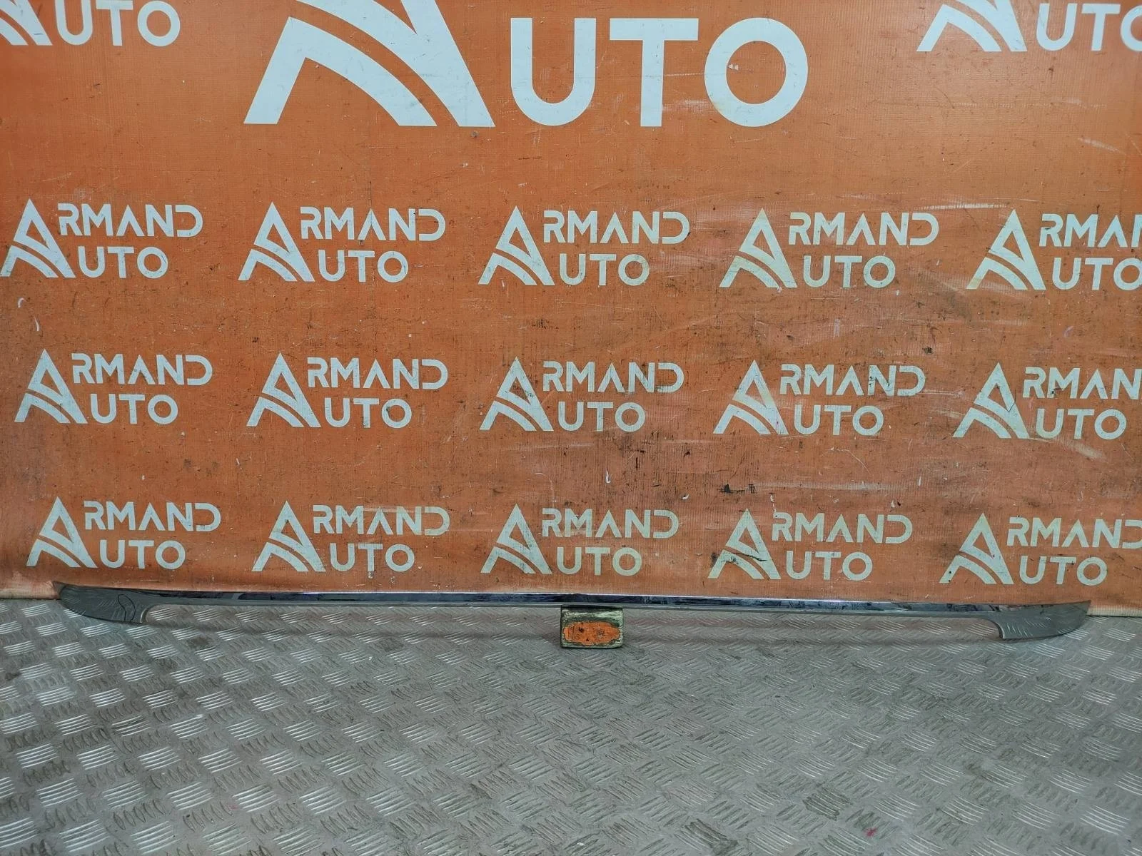 Накладка бампера верхняя Renault Kaptur 2016-нв