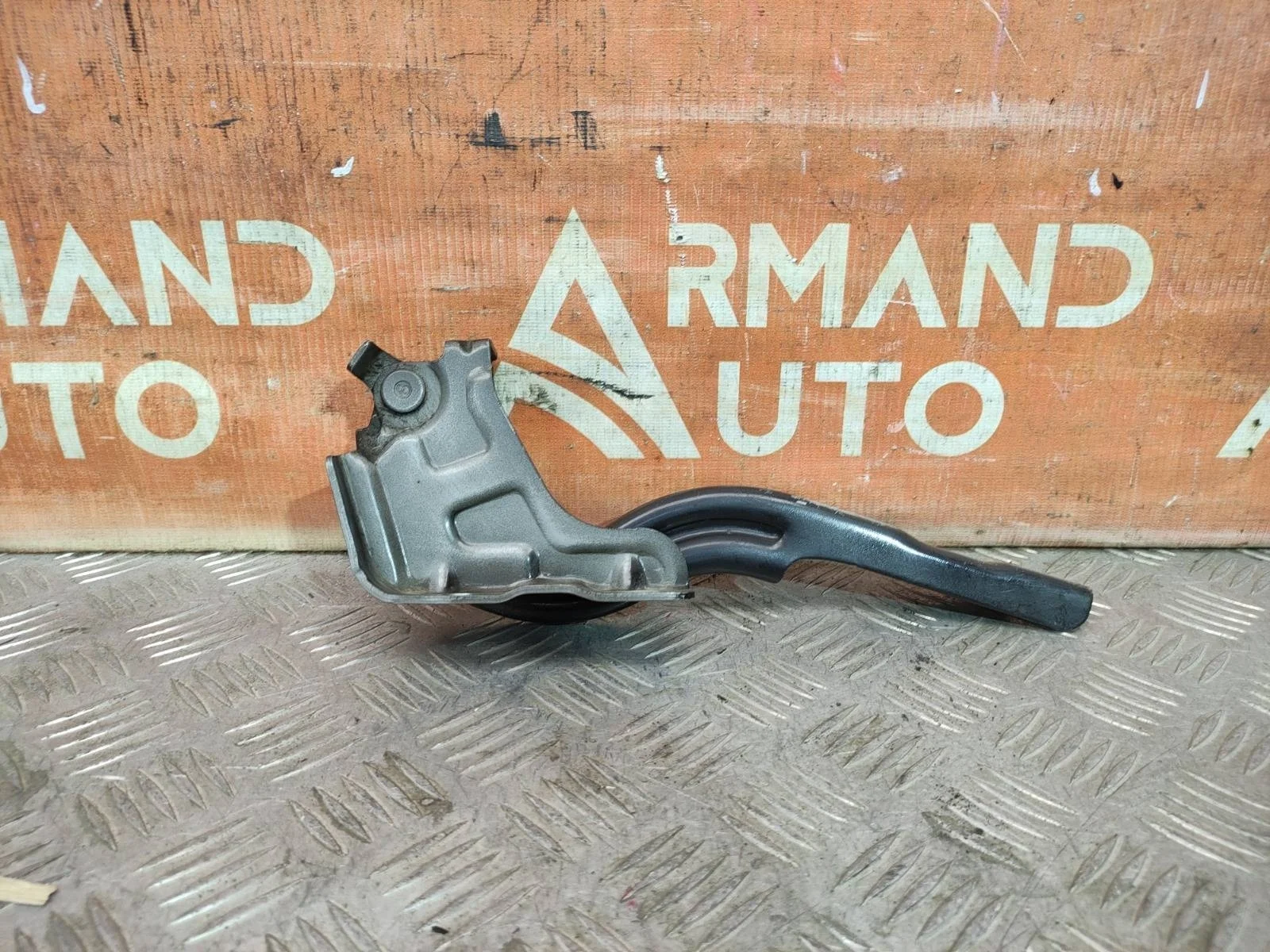 Петля капота Kia Rio 2017-нв 4 FB