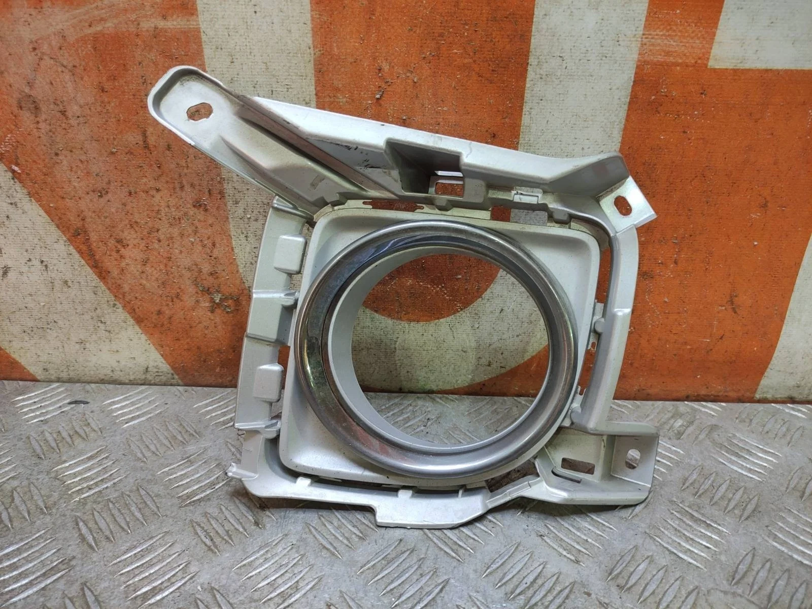 Окантовка птф Toyota Land Cruiser 2012-2015 200