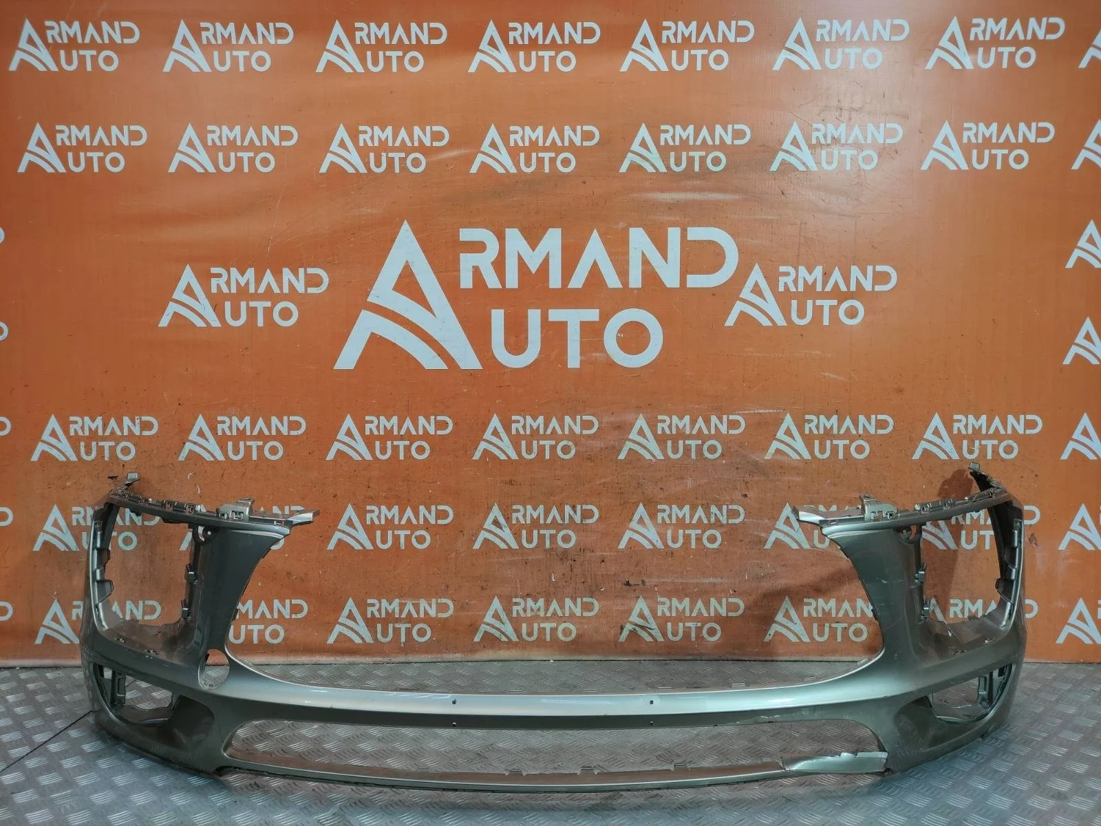 Бампер Porsche Macan 2014-2019 95b