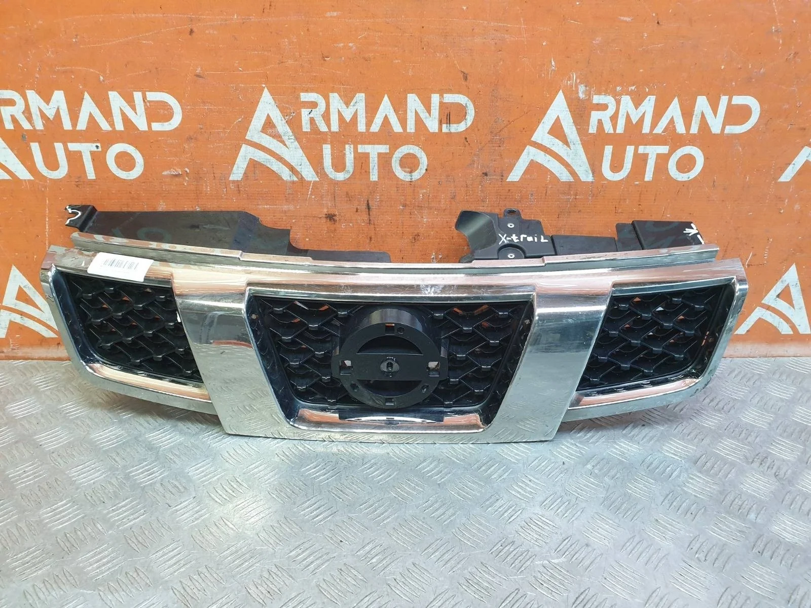 Решетка радиатора Nissan X-Trail 2010-2015 T31