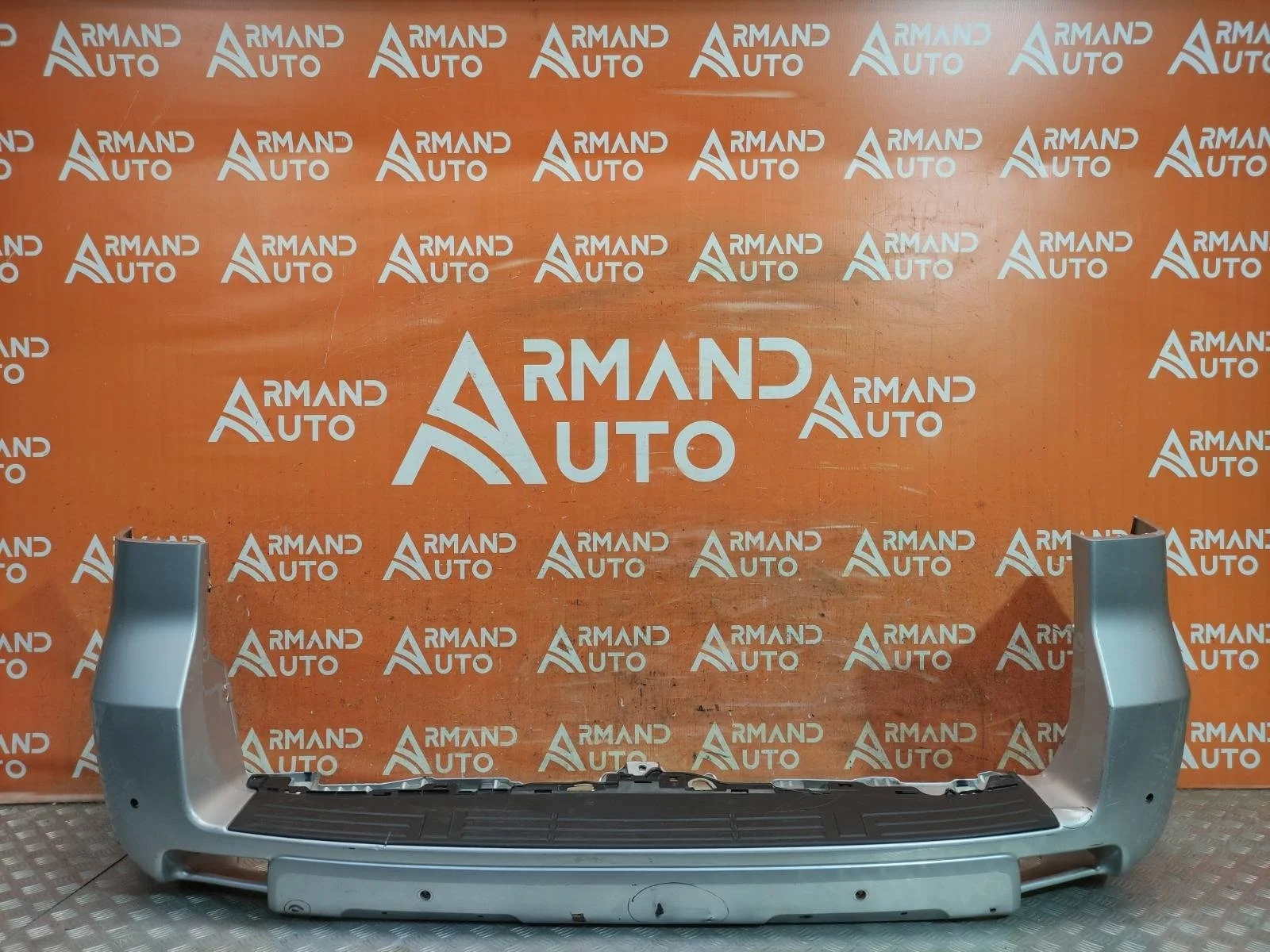 Бампер Toyota Land Cruiser Prado 2017-нв 150