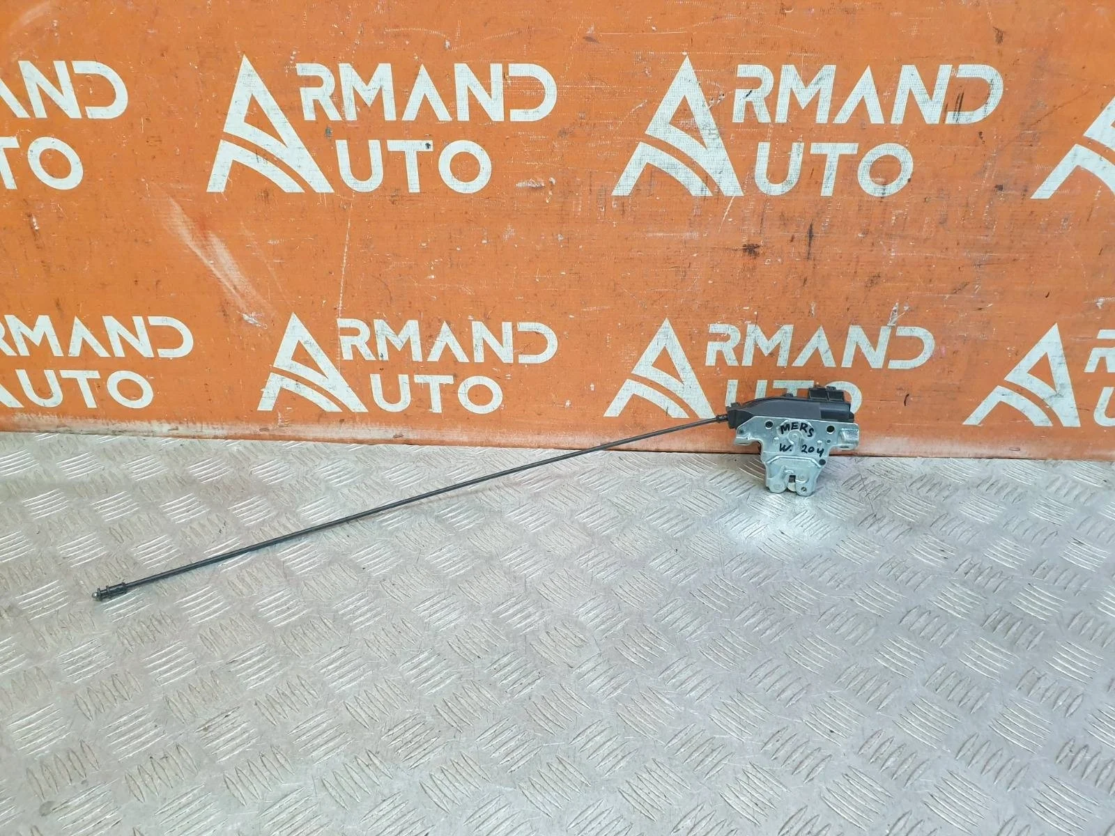 Замок крышки багажника Mercedes -Class 2006-2015 W204