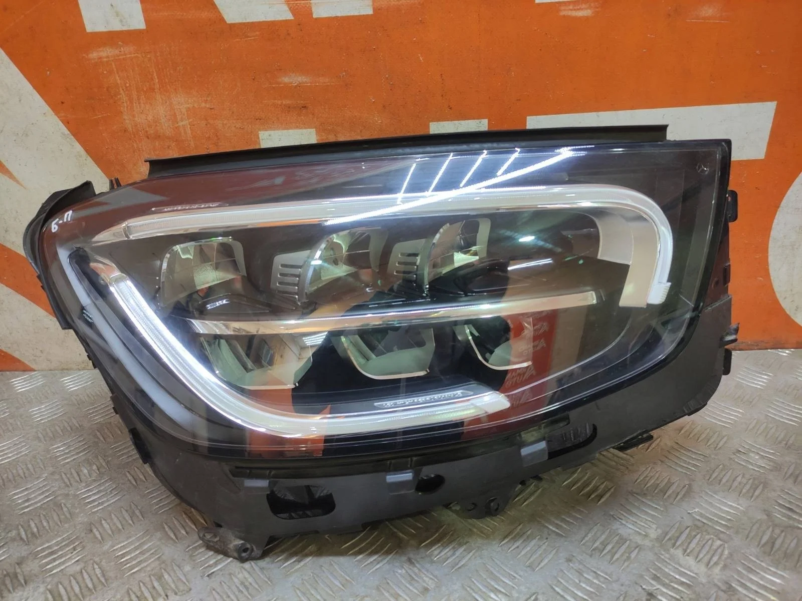 Фара Mercedes GLC-Class 2019-нв X253