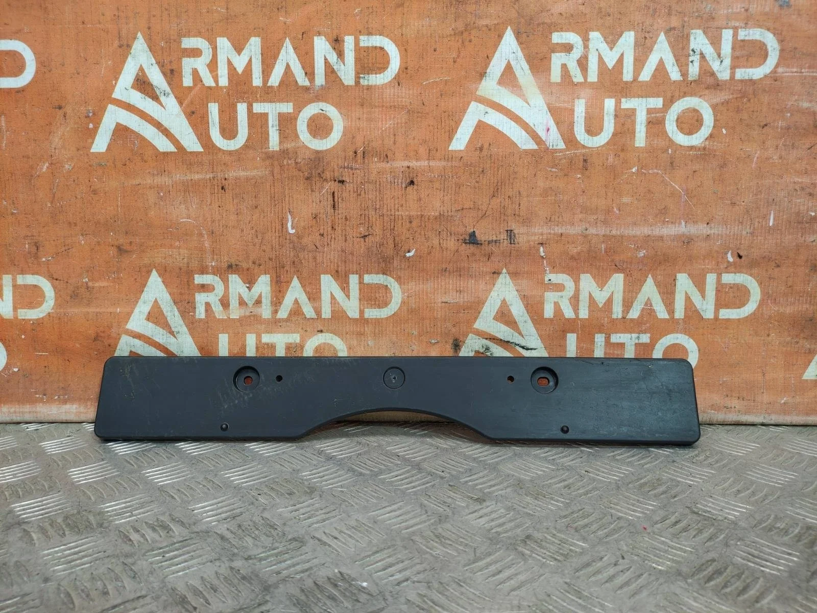 Площадка под гос номер Toyota Camry 2014-2017 XV50