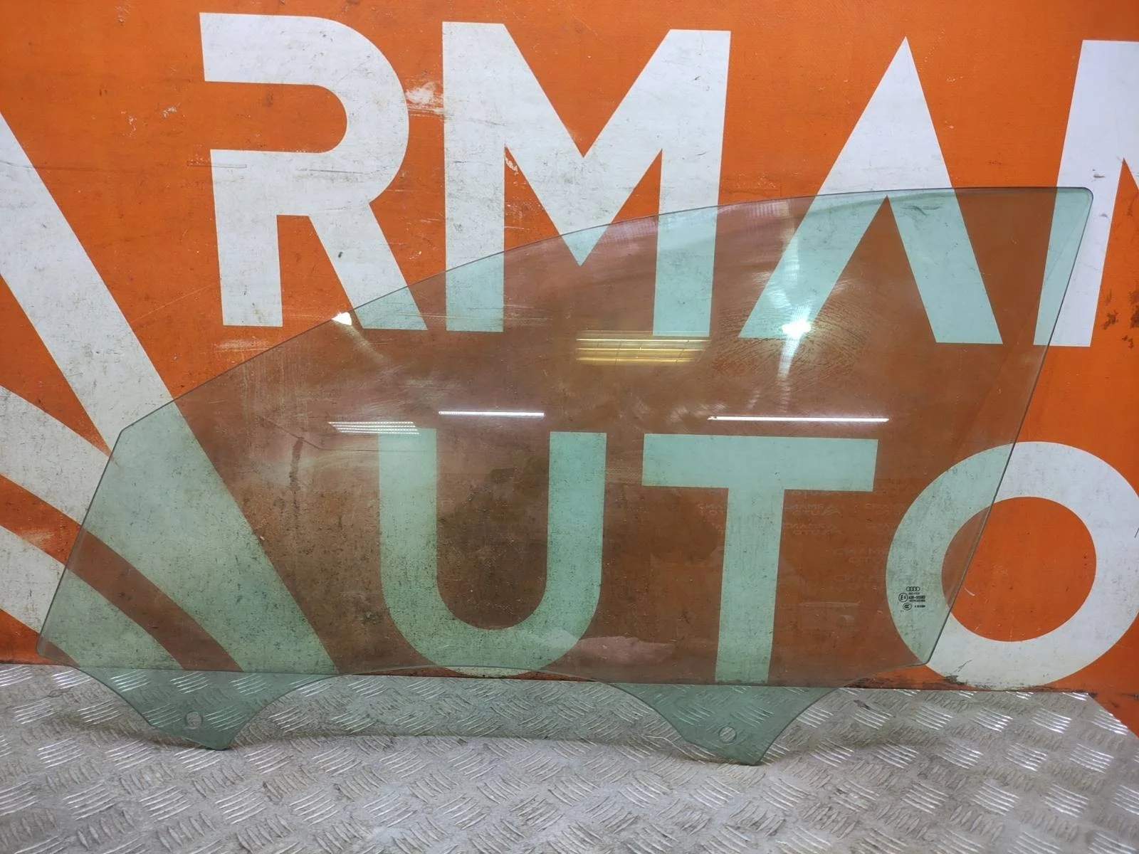 Стекло двери Audi A6 2011-2014 C7