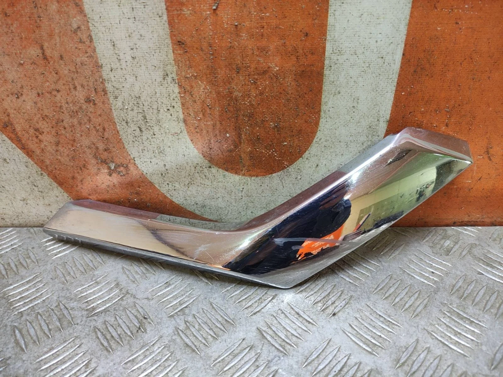 Накладка бампера нижняя Mitsubishi Pajero Sport 2015-2021 3