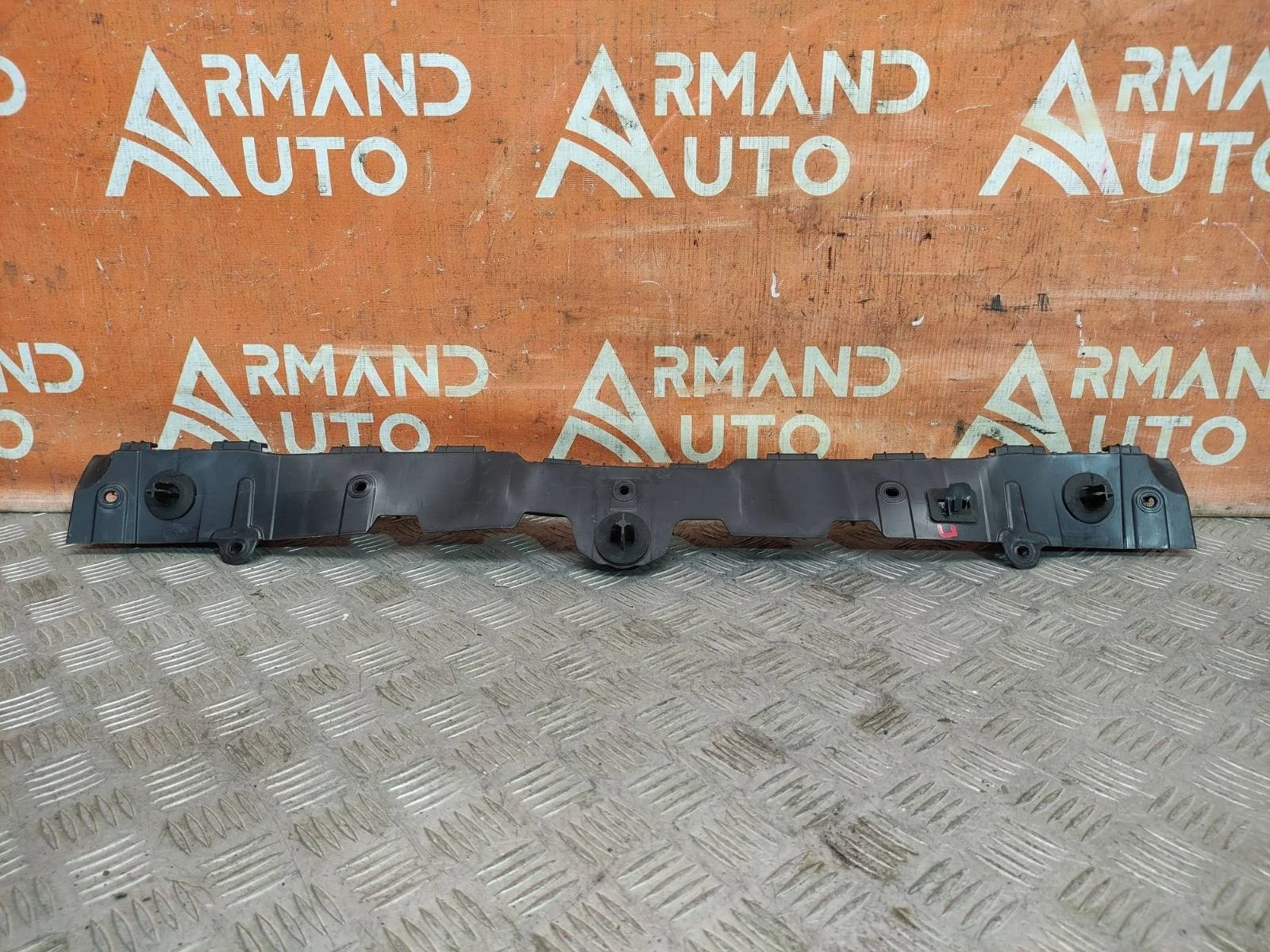 Кронштейн бампера Renault Arkana 2019-нв