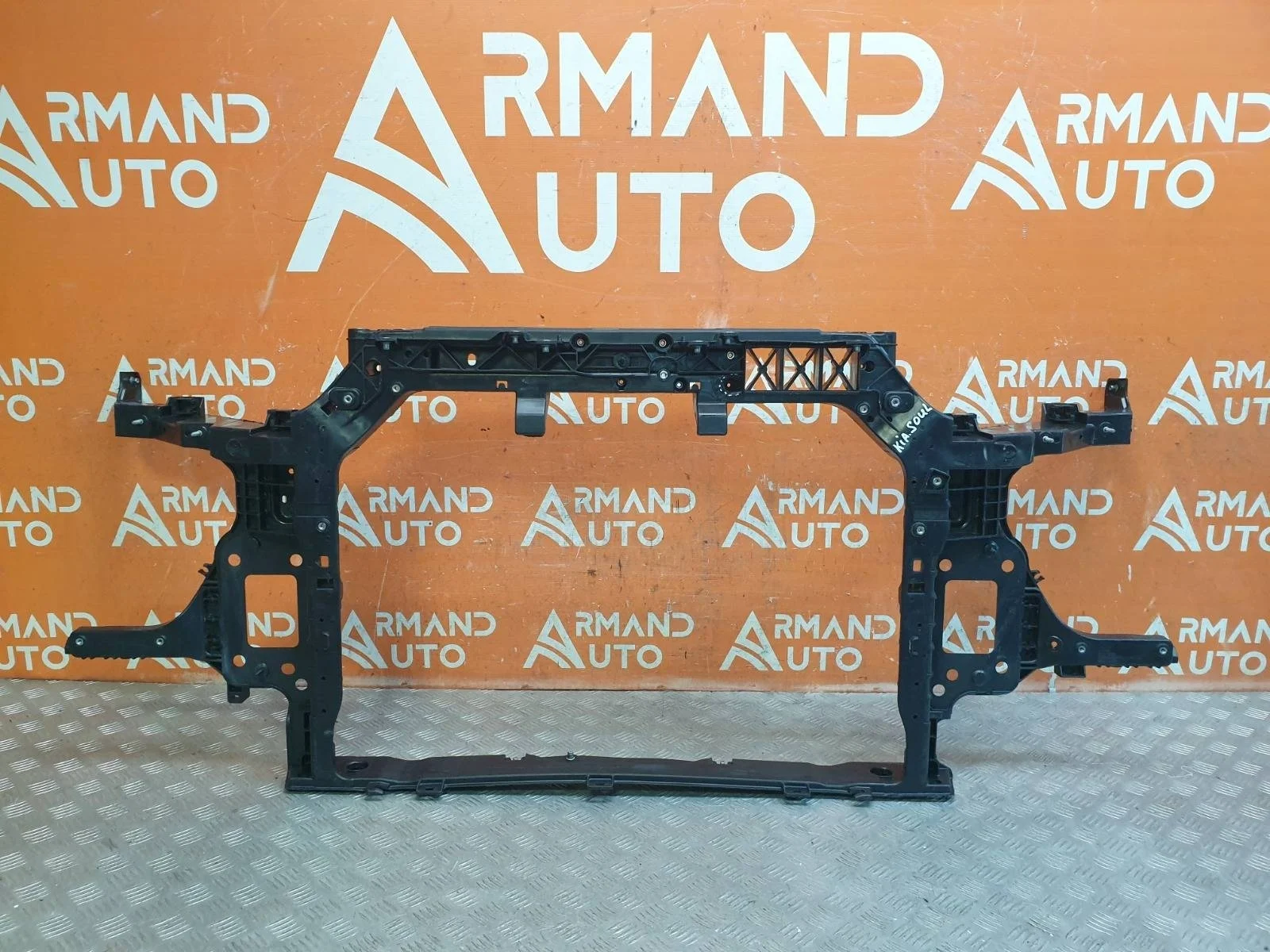 Панель передняя (суппорт радиатора) Kia Soul 2019-нв 3