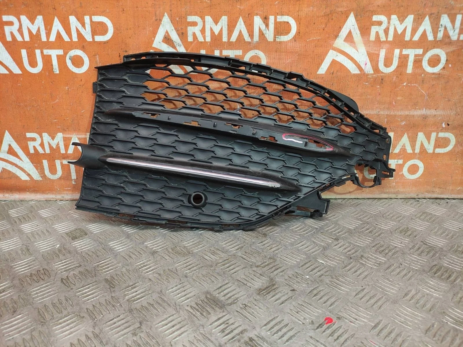 Решетка бампера Mercedes GLE-Class 2018-нв V167