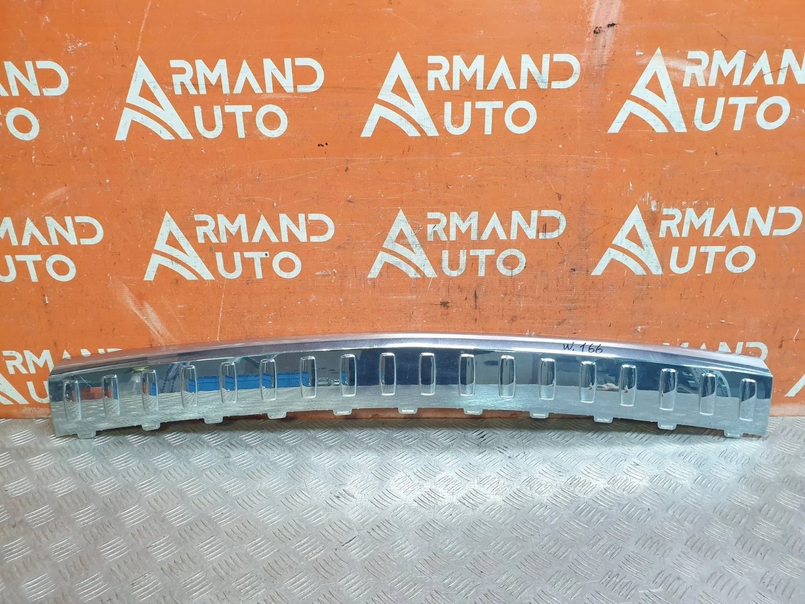 Накладка бампера верхняя Mercedes GL GLS-Class 2012-2019 X166