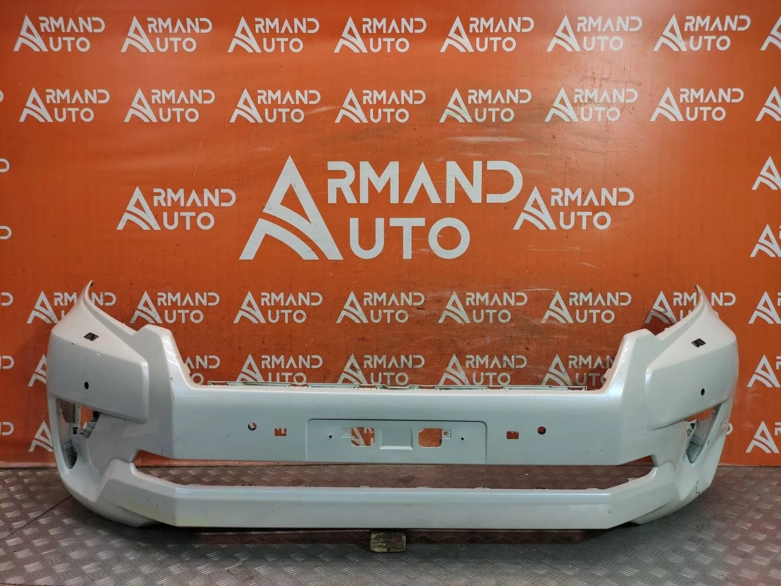 Бампер Toyota Land Cruiser Prado 2017-нв 150