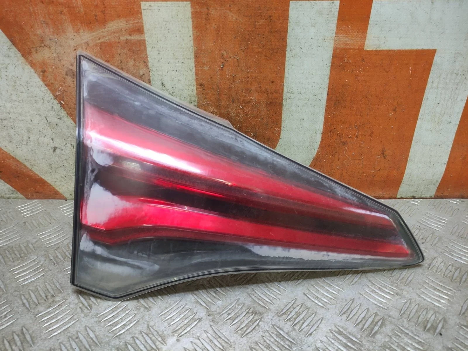 Фонарь внутренний TOYOTA RAV4 2015-2019 CA40