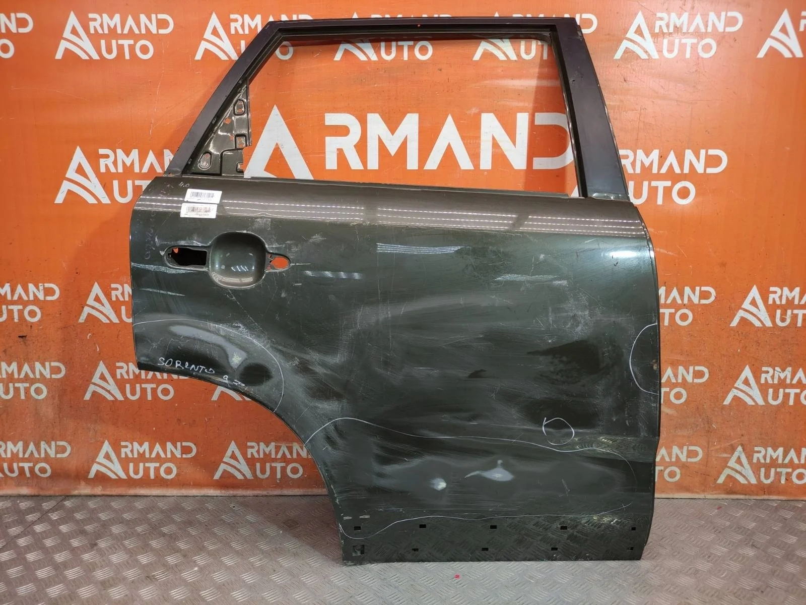 Дверь Kia Sorento 2009-2019 XM