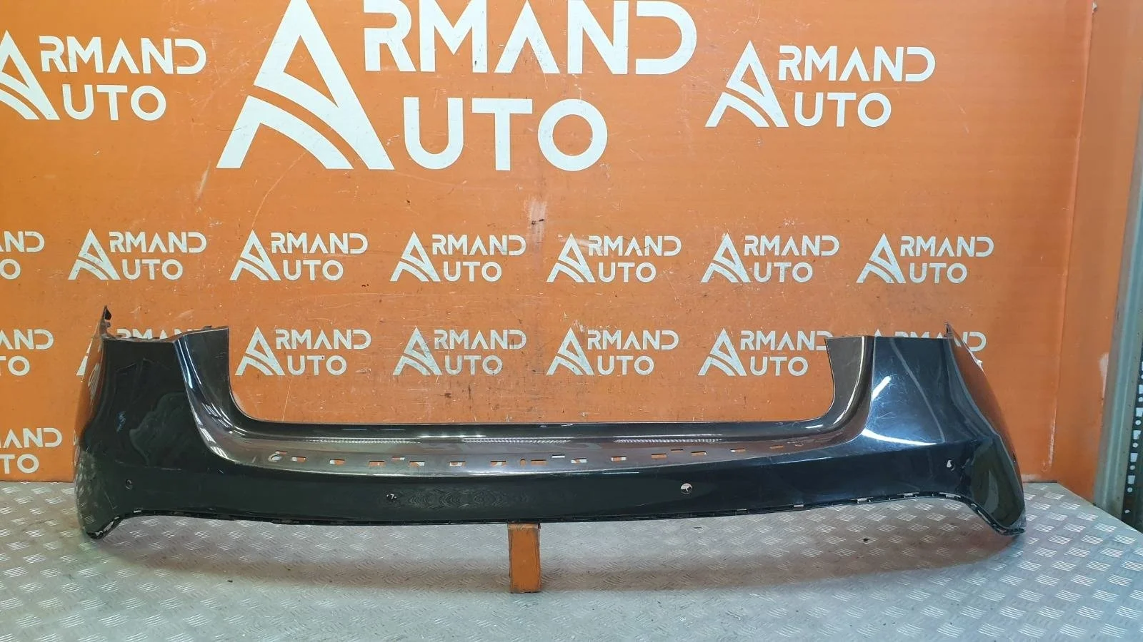 Бампер Mercedes GLA-Class 2013-2020 X156