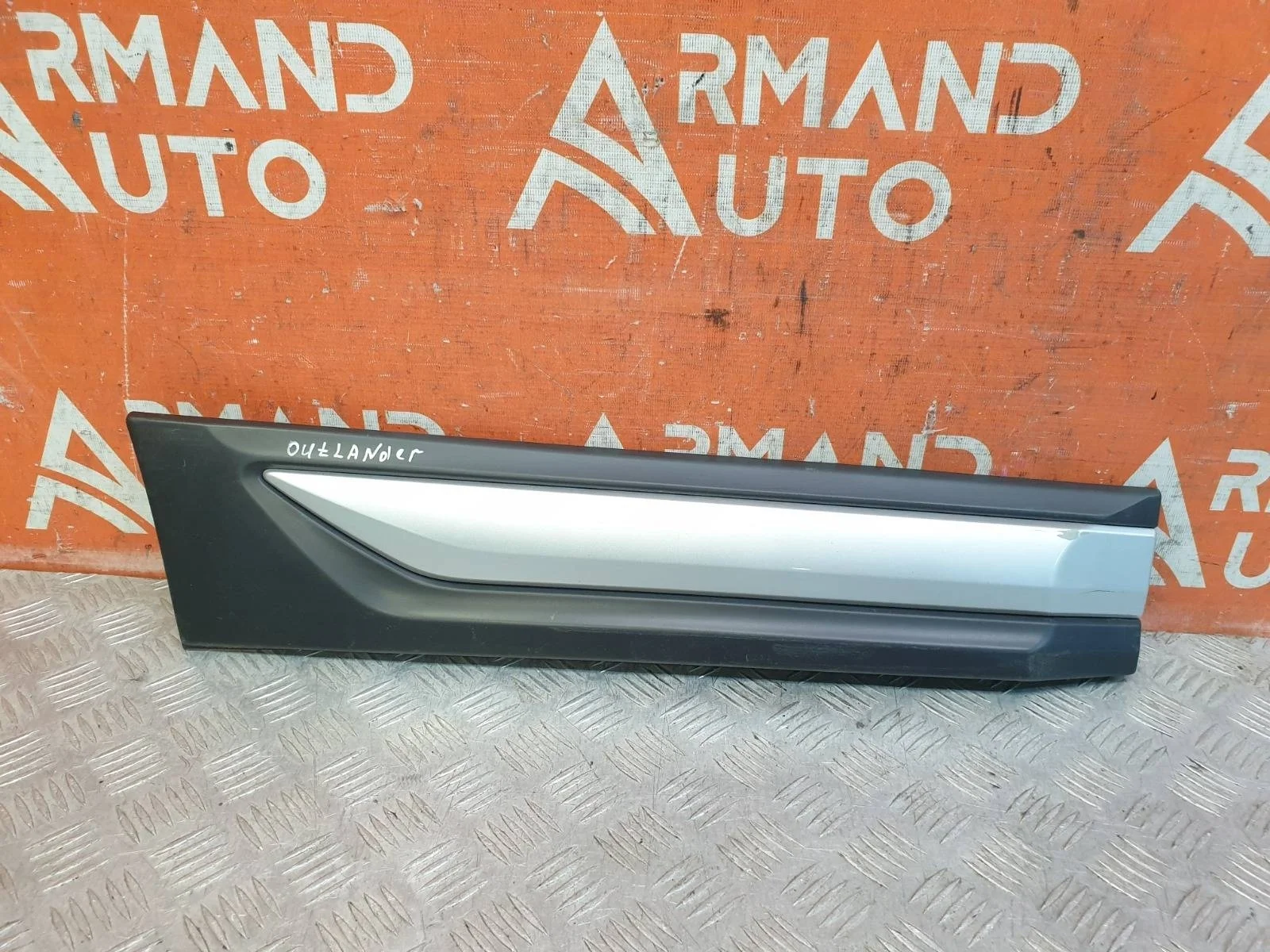 Молдинг двери Mitsubishi Outlander 2015-нв 3