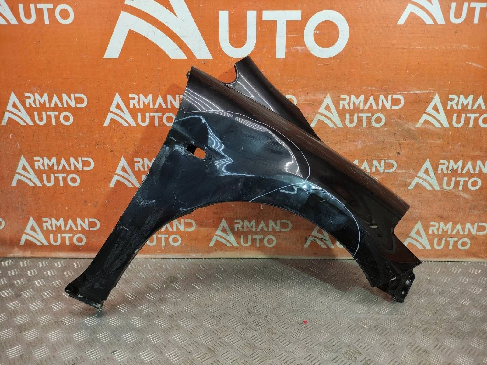 Крыло Nissan Tiida 2004-2013 C11