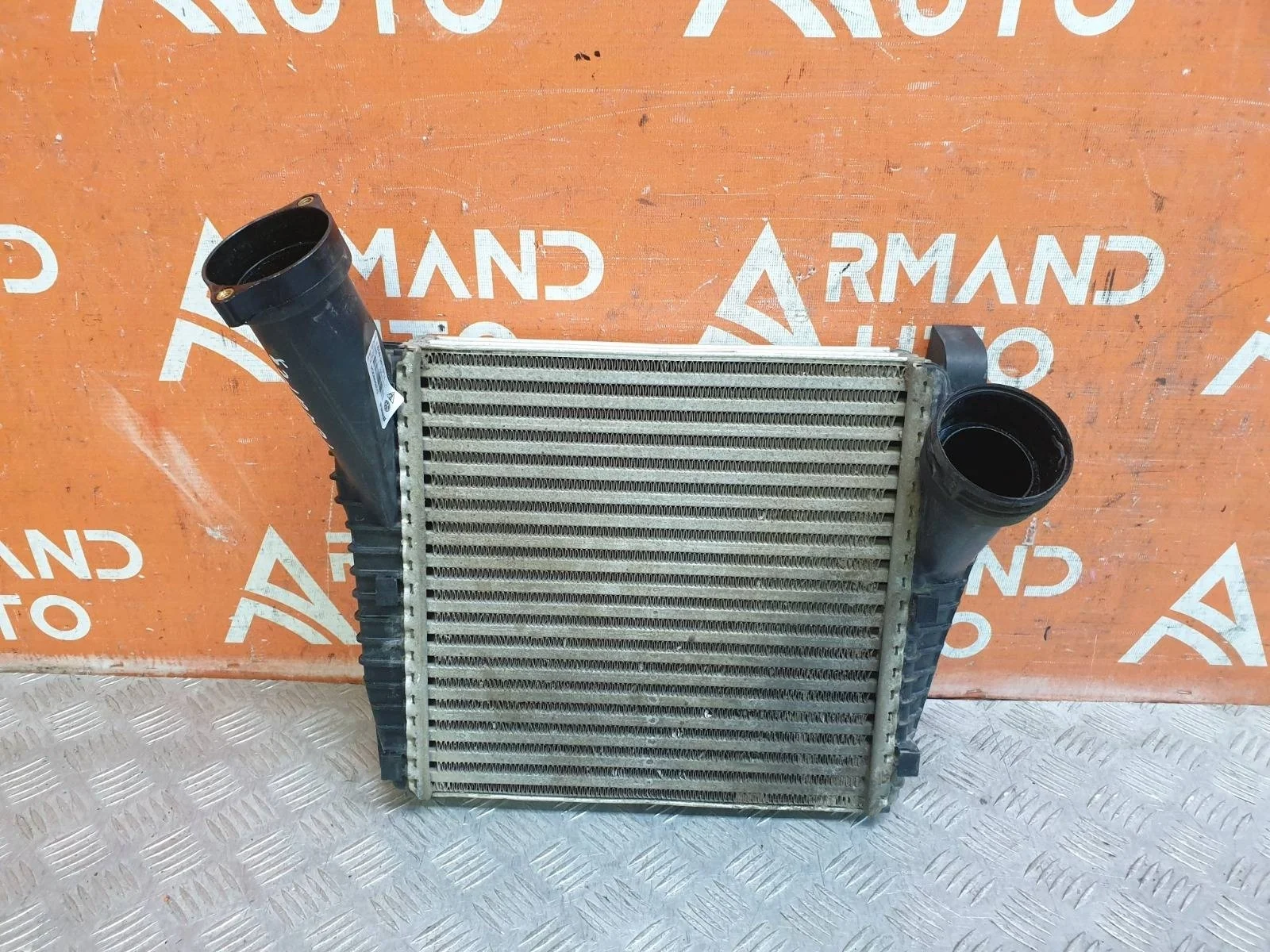 Интеркулер Volkswagen Touareg 2010-2018