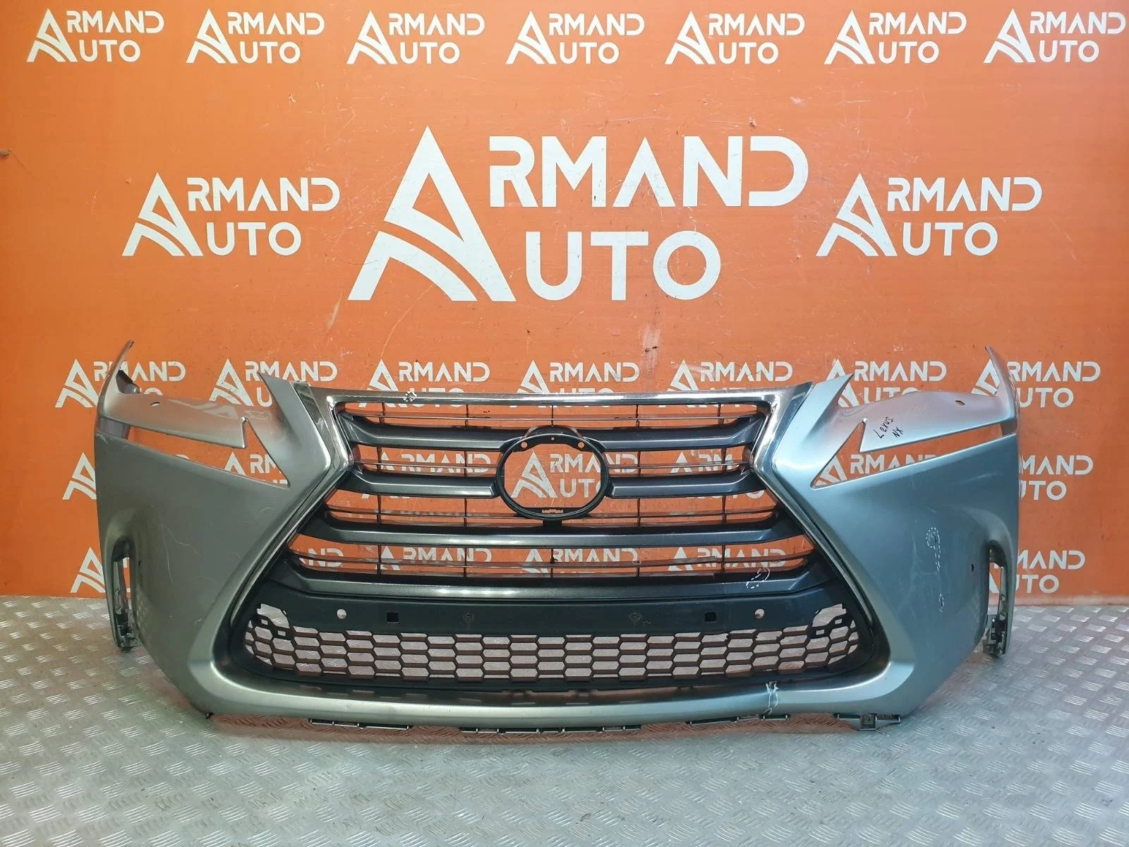 Бампер Lexus NX 2014-2017