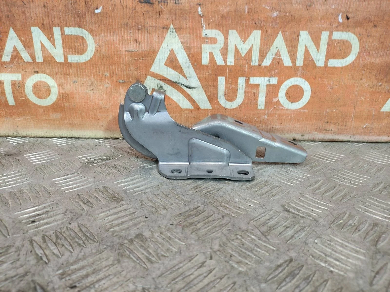 Петля капота Mitsubishi Outlander 2005-2013 XL