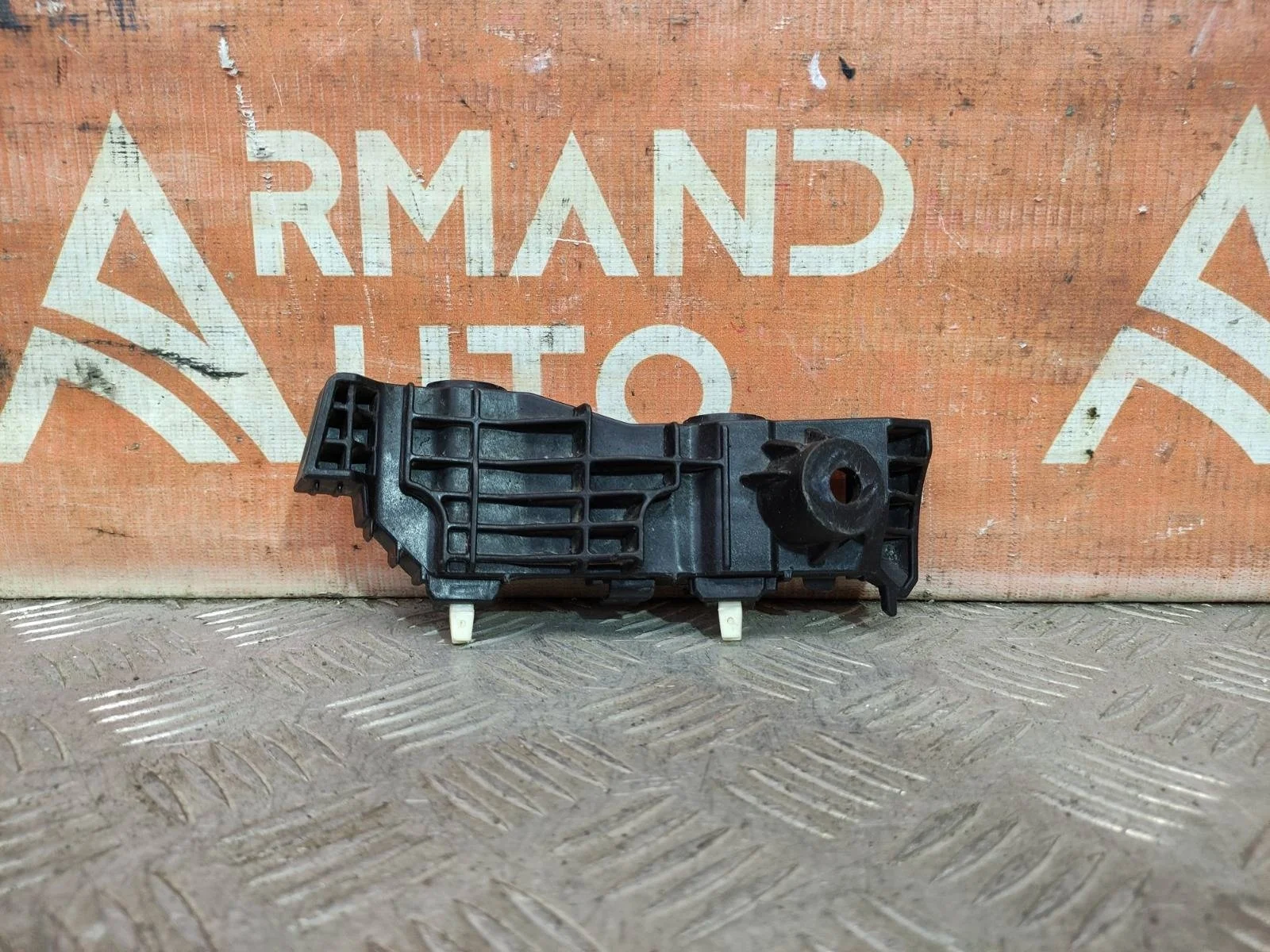 Кронштейн бампера Hyundai Creta 2016-2021