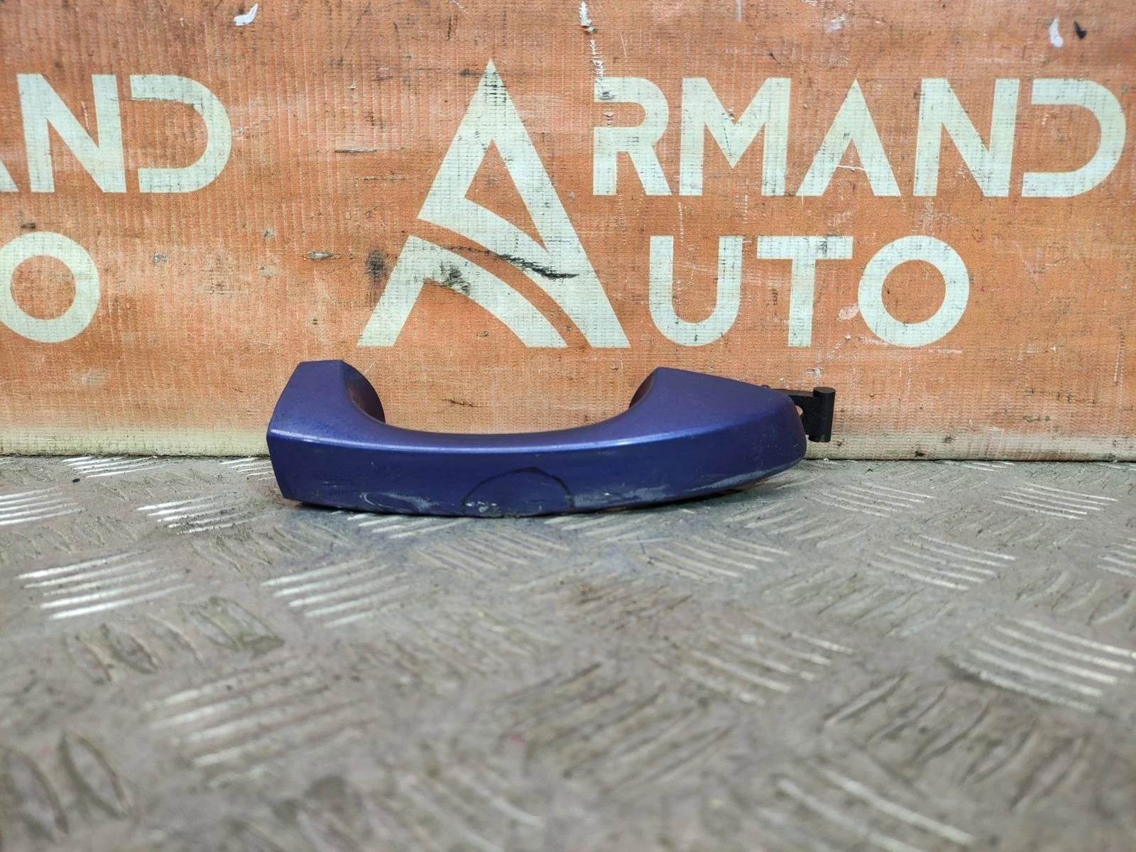 Ручка двери внешняя Skoda Octavia 2013-2020 A7 (5E)