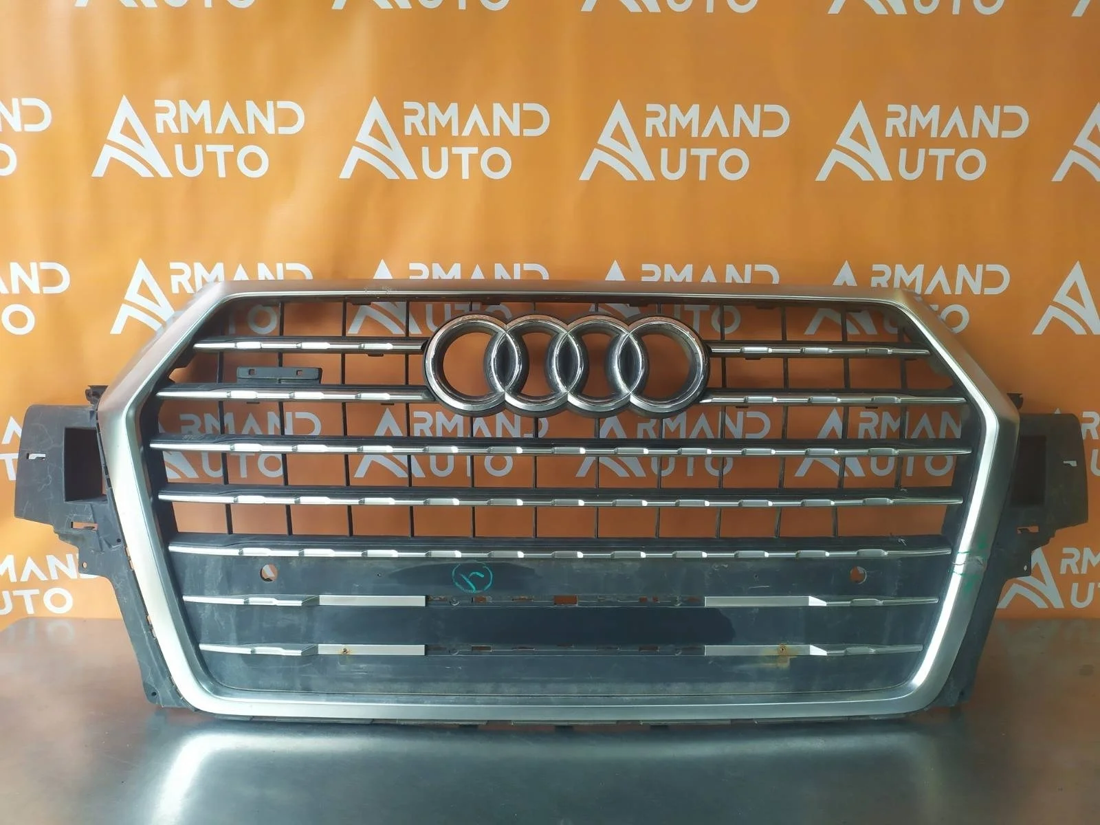 Решетка радиатора Audi Q7 2015-2020 4M