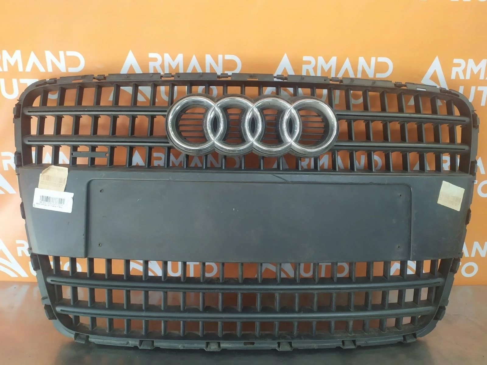 Решетка радиатора Audi Q7 2005-2009 1 4L