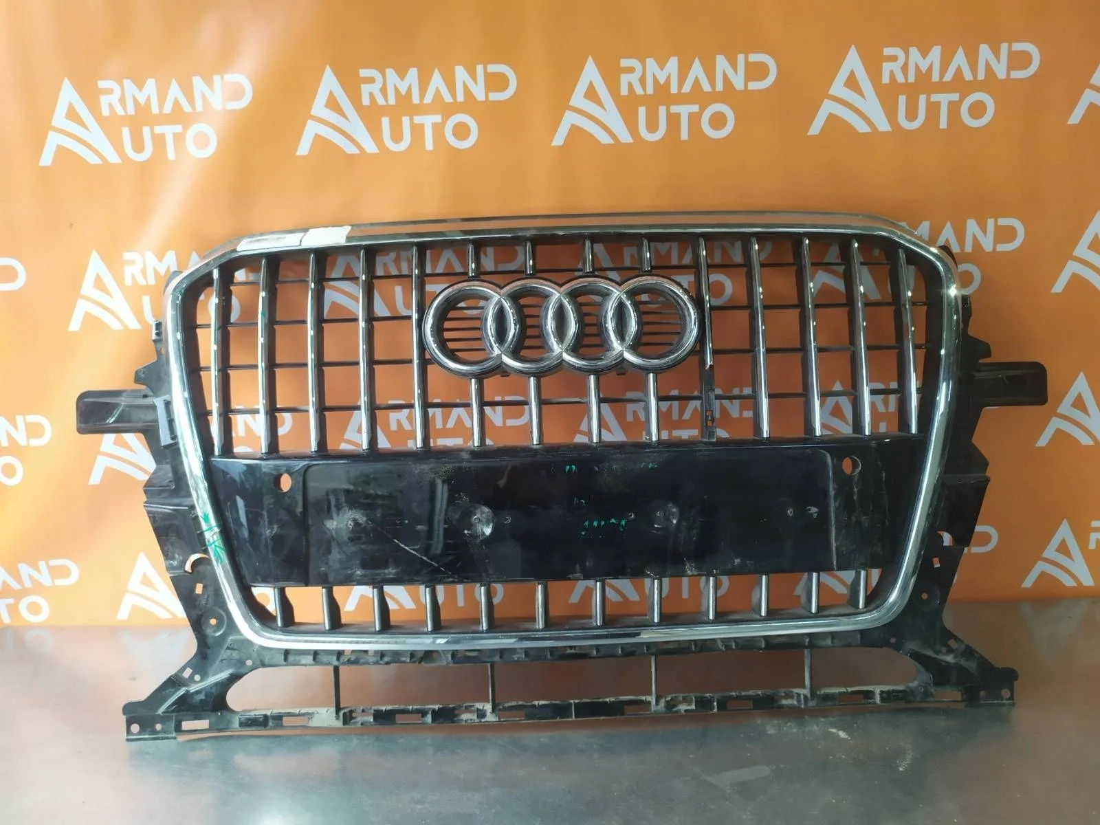 Решетка радиатора Audi Q5 2012-2017 8R